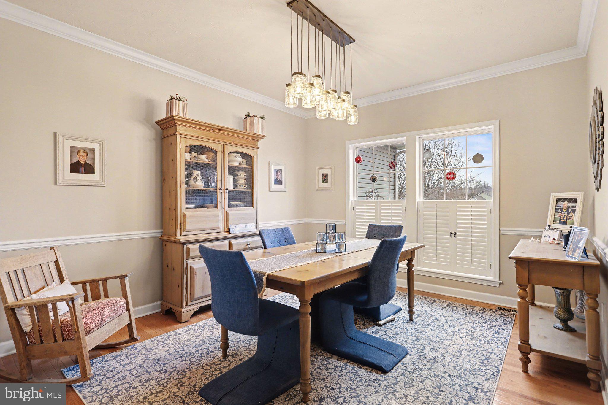 MAYERS SUMMIT - Residential