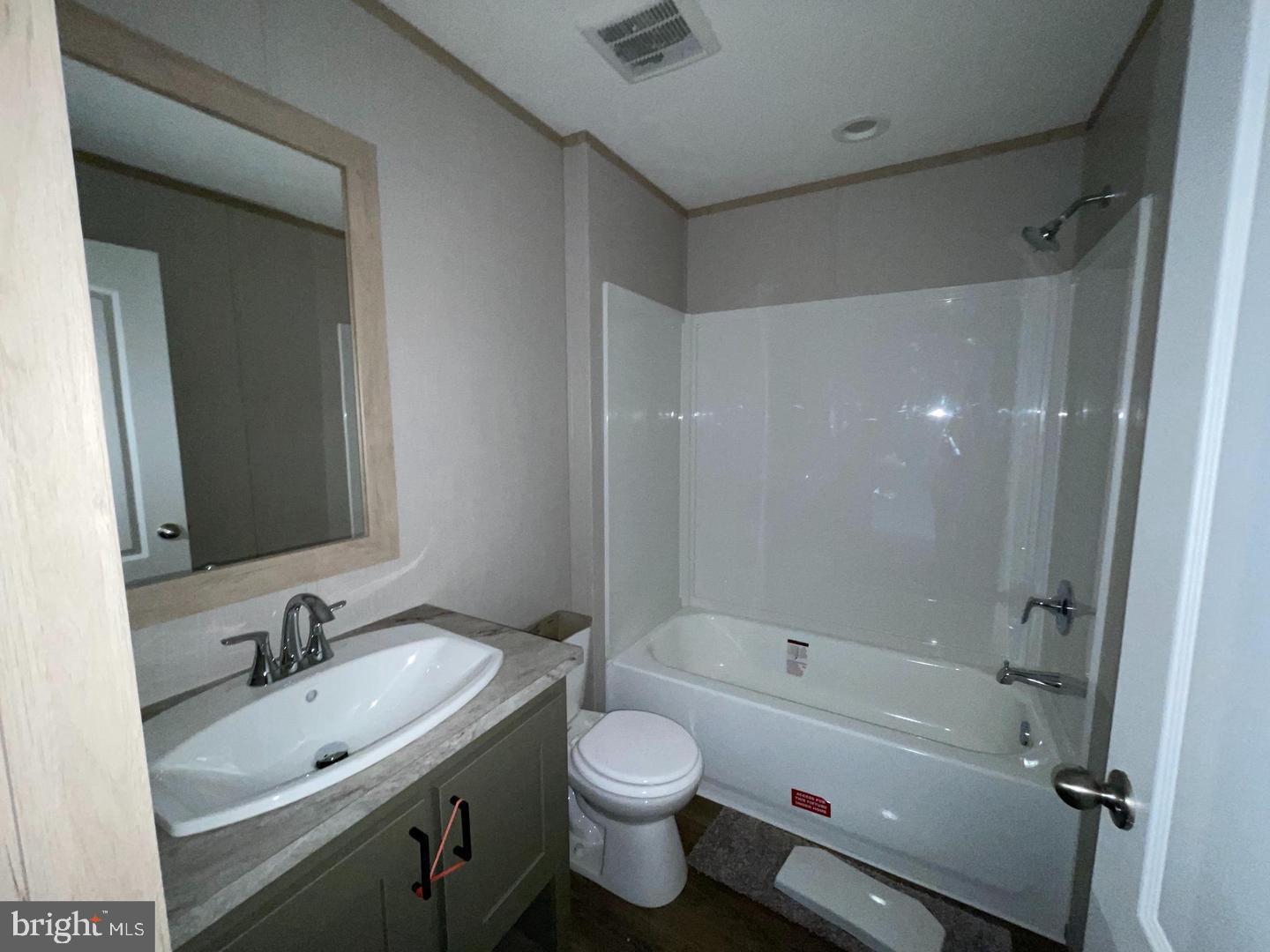 HILLSIDE ESTATES - Residential