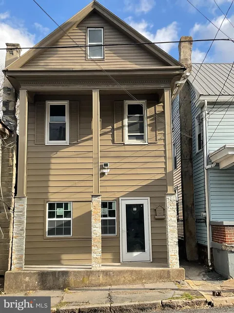 215 W Market Street, Williamstown, PA MLS: PADA2043670