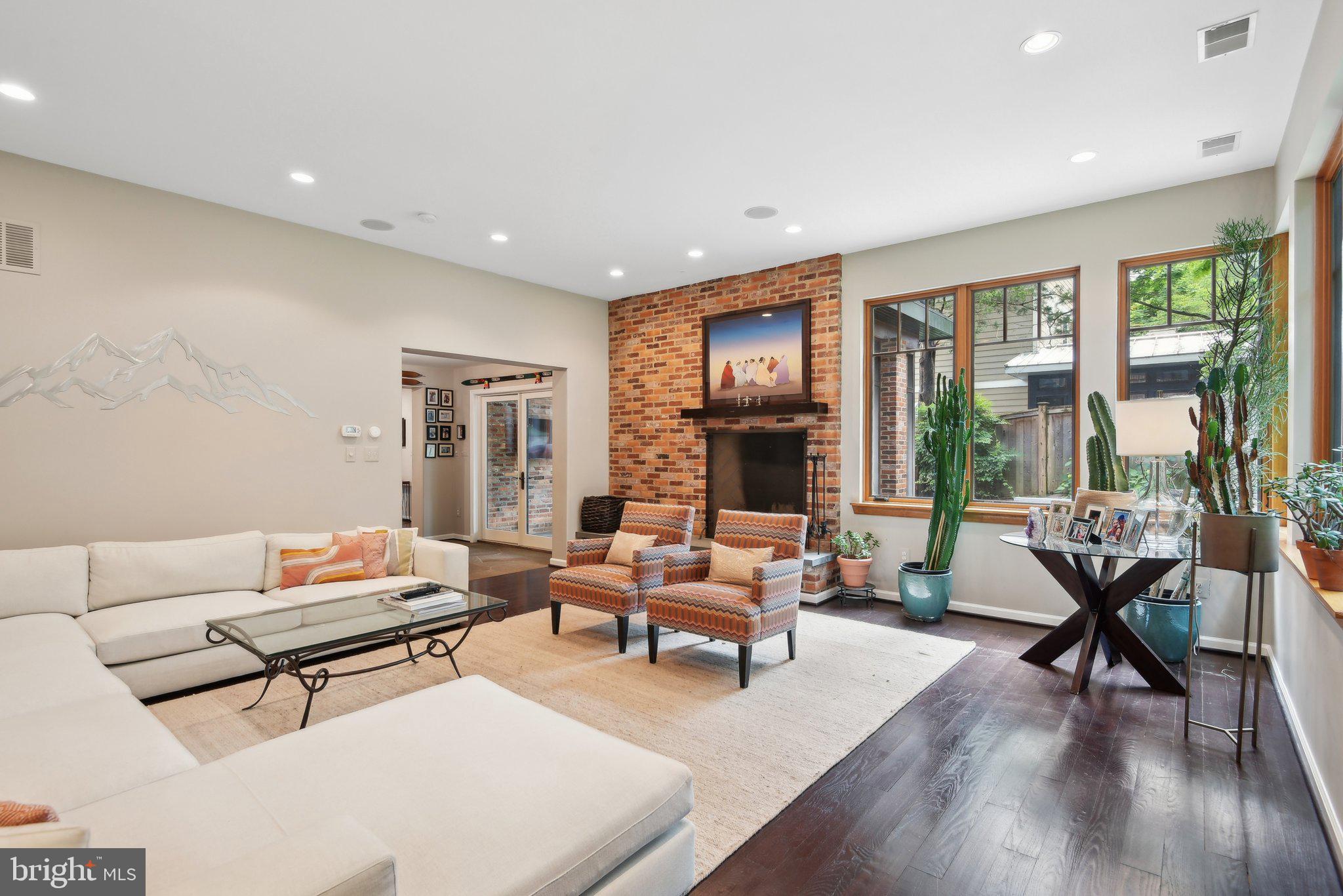 BROOKMONT - Residential