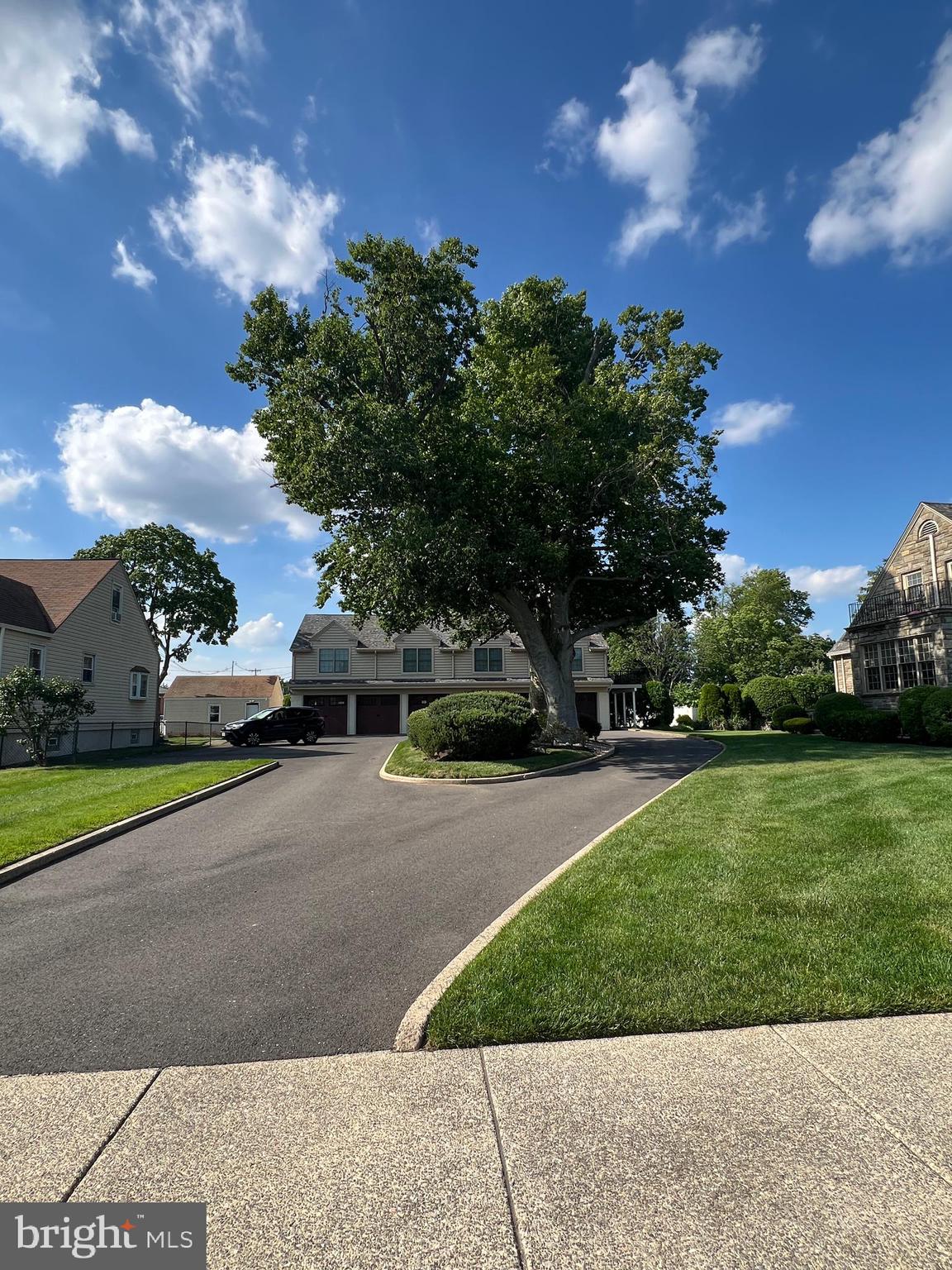 415 E MAIN STREET A / HOUSE