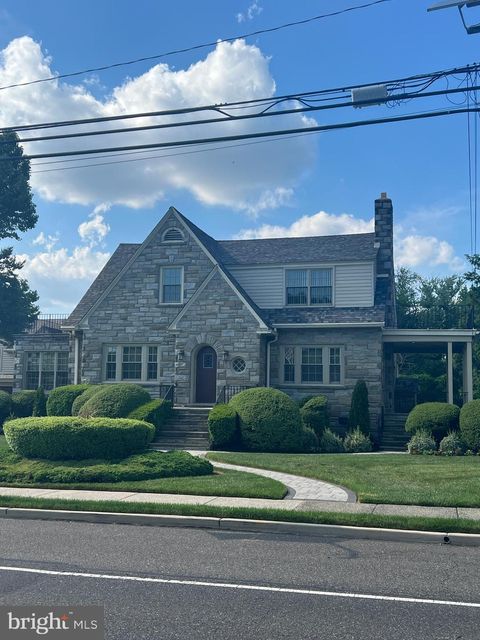 415 E MAIN STREET A / HOUSE MAPLE SHADE NJ 08052