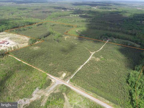 Vacant Land For Sale - Commerce Road (rt 728) (tract: 5977 Baldwin-carter<br/> CUMBERLAND, VA 23040