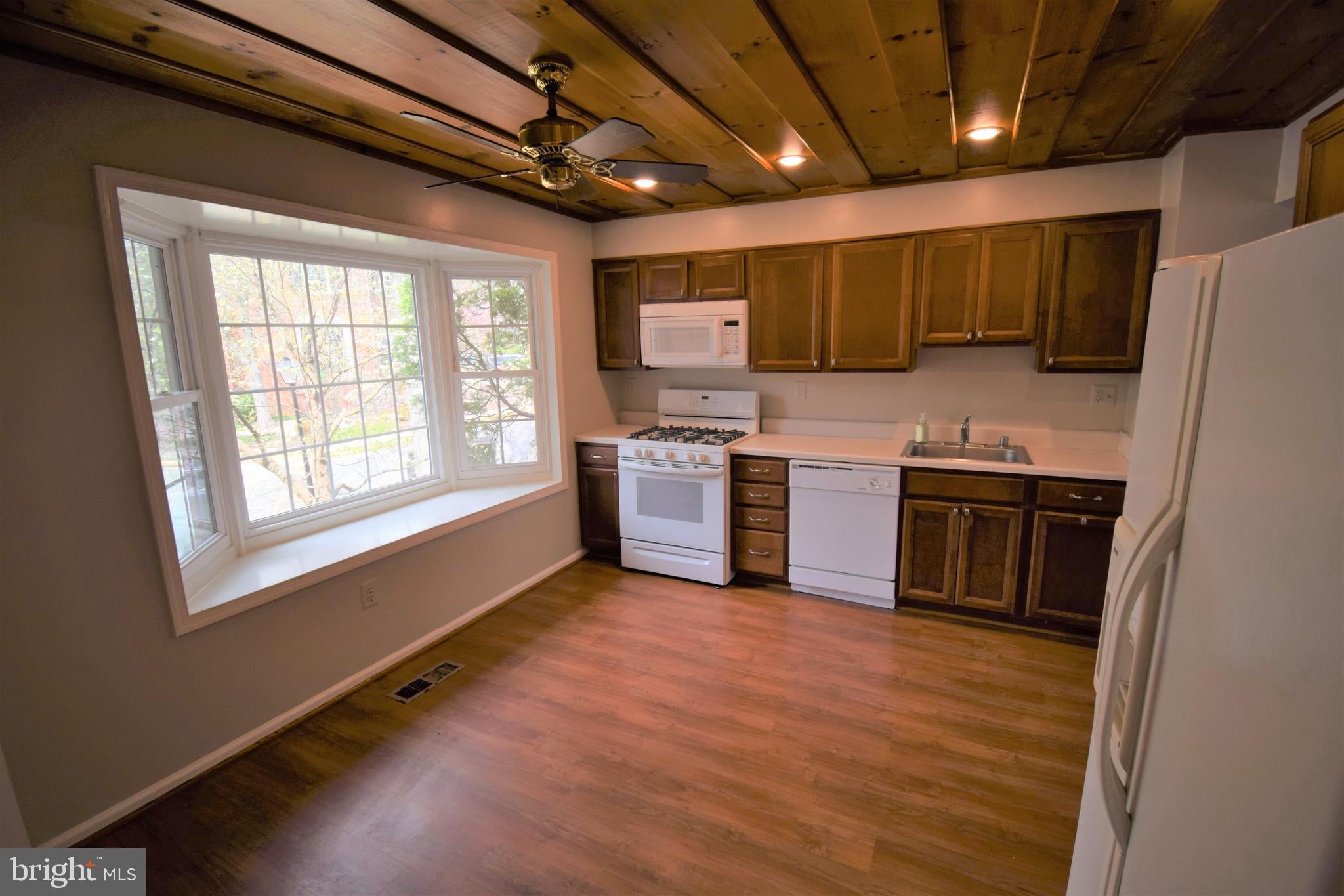 8243 CEDAR LANDING COURT
