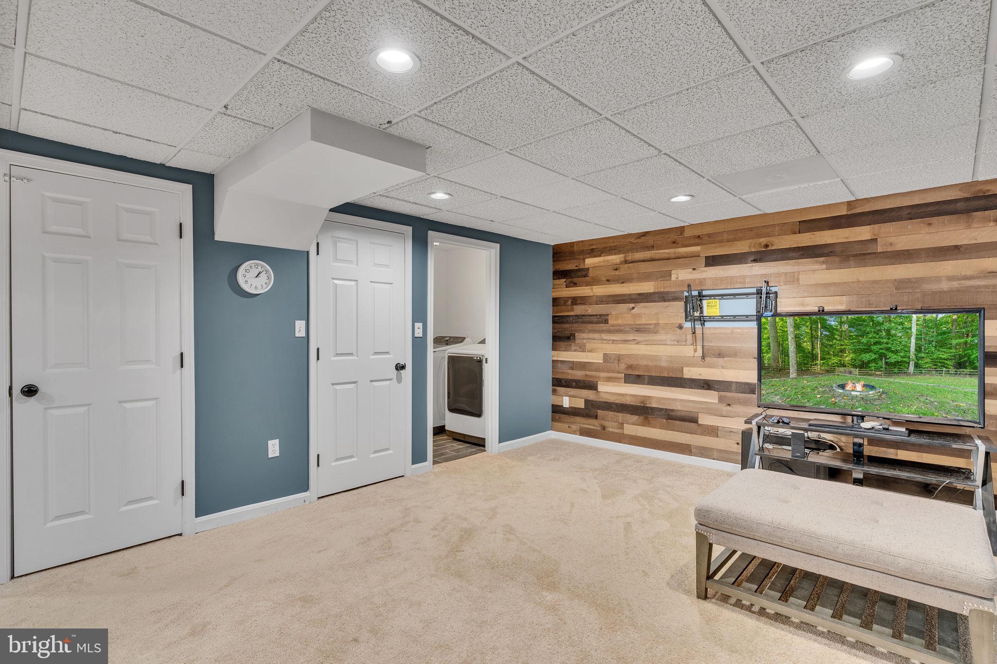 SCARBOROUGH FAIRE - Residential