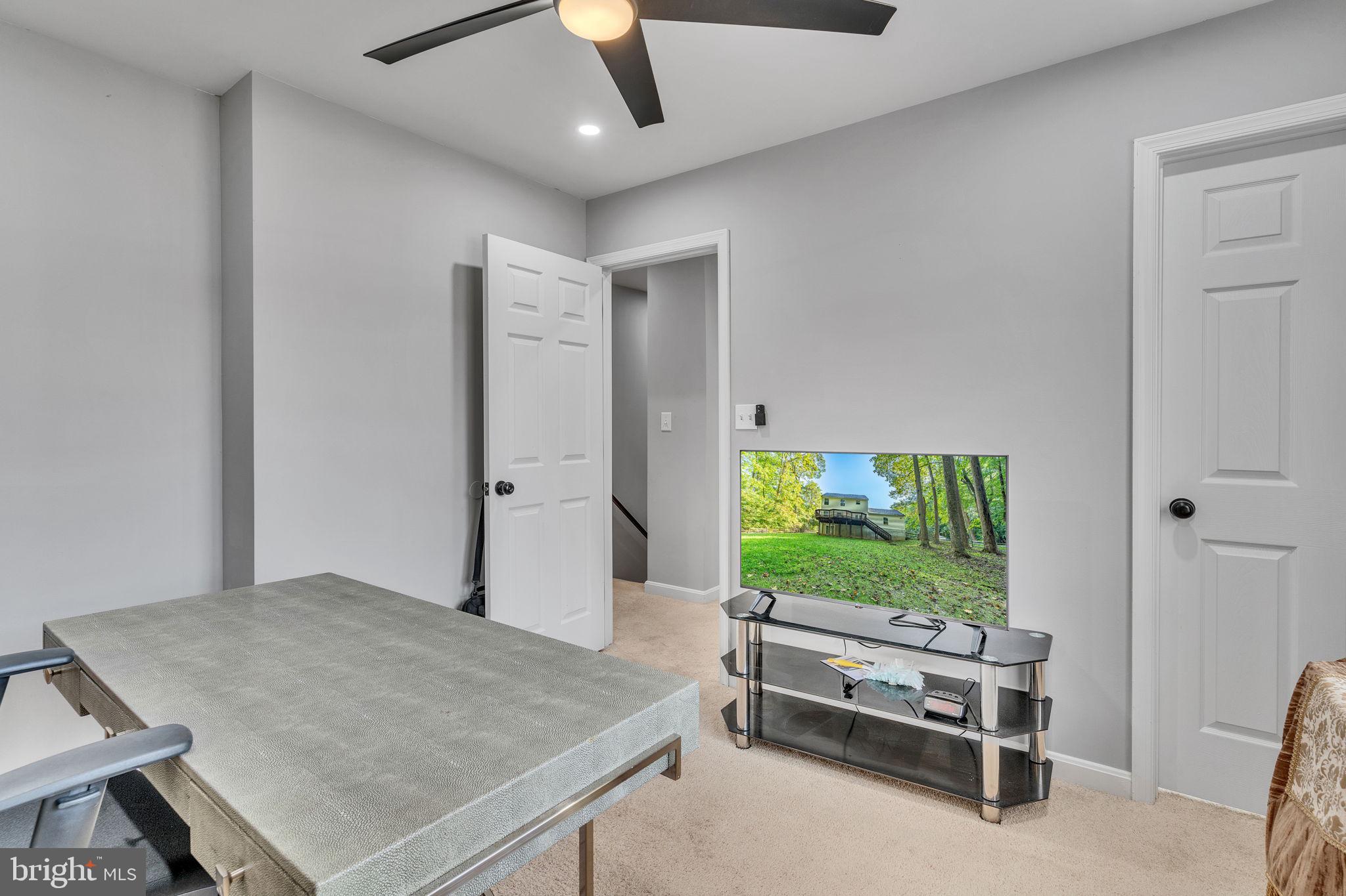 SCARBOROUGH FAIRE - Residential