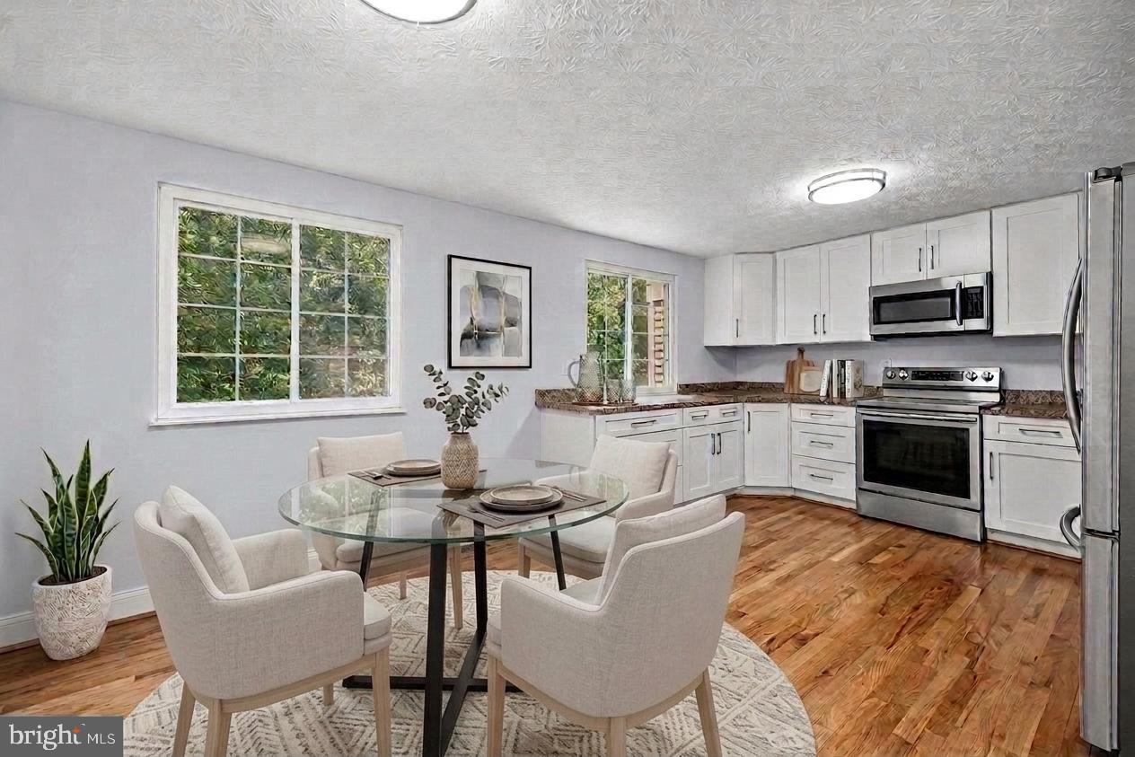 RESTON - Residential