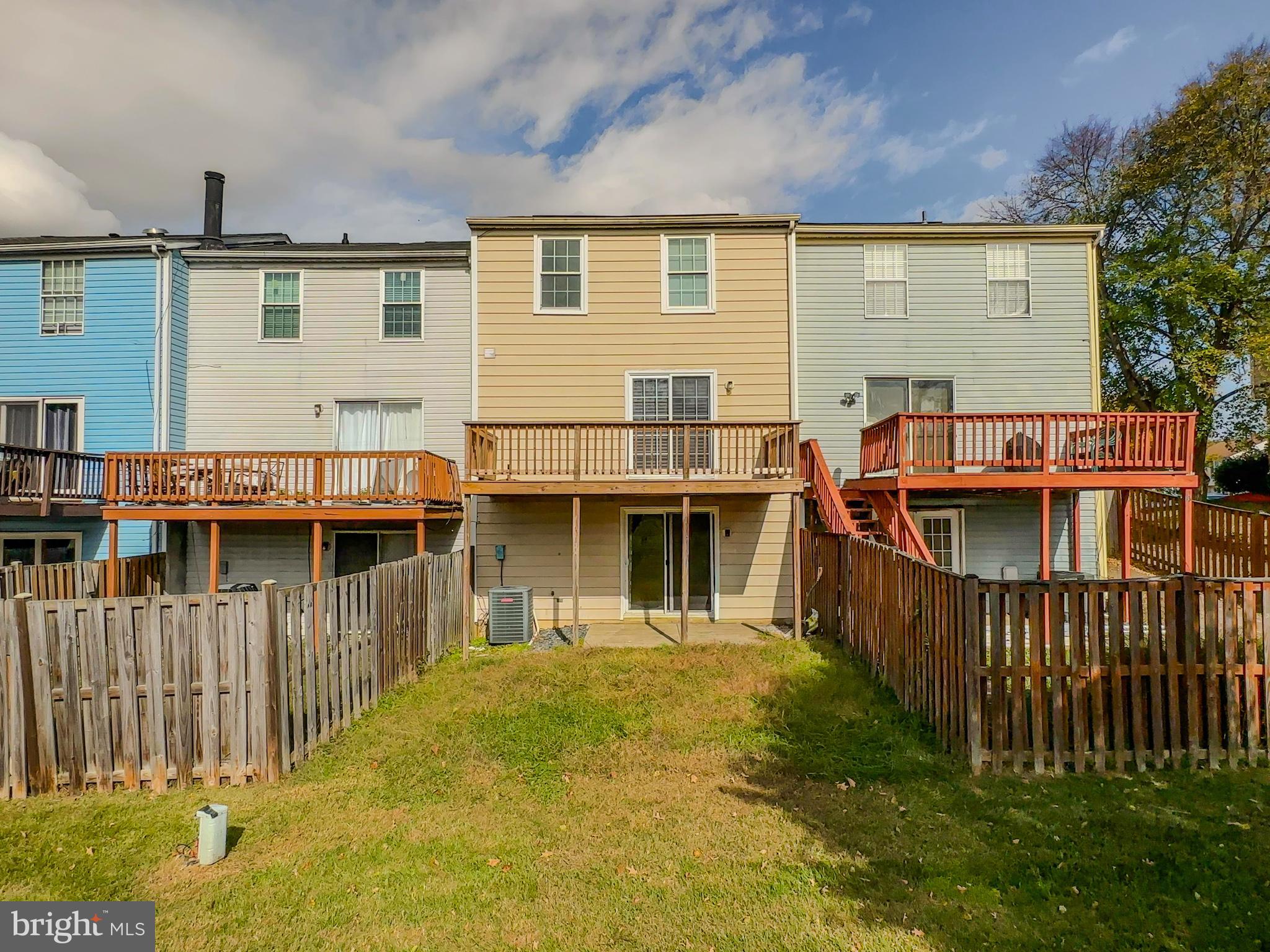 OAK POND PLAT FIVEPHASE - Residential Lease