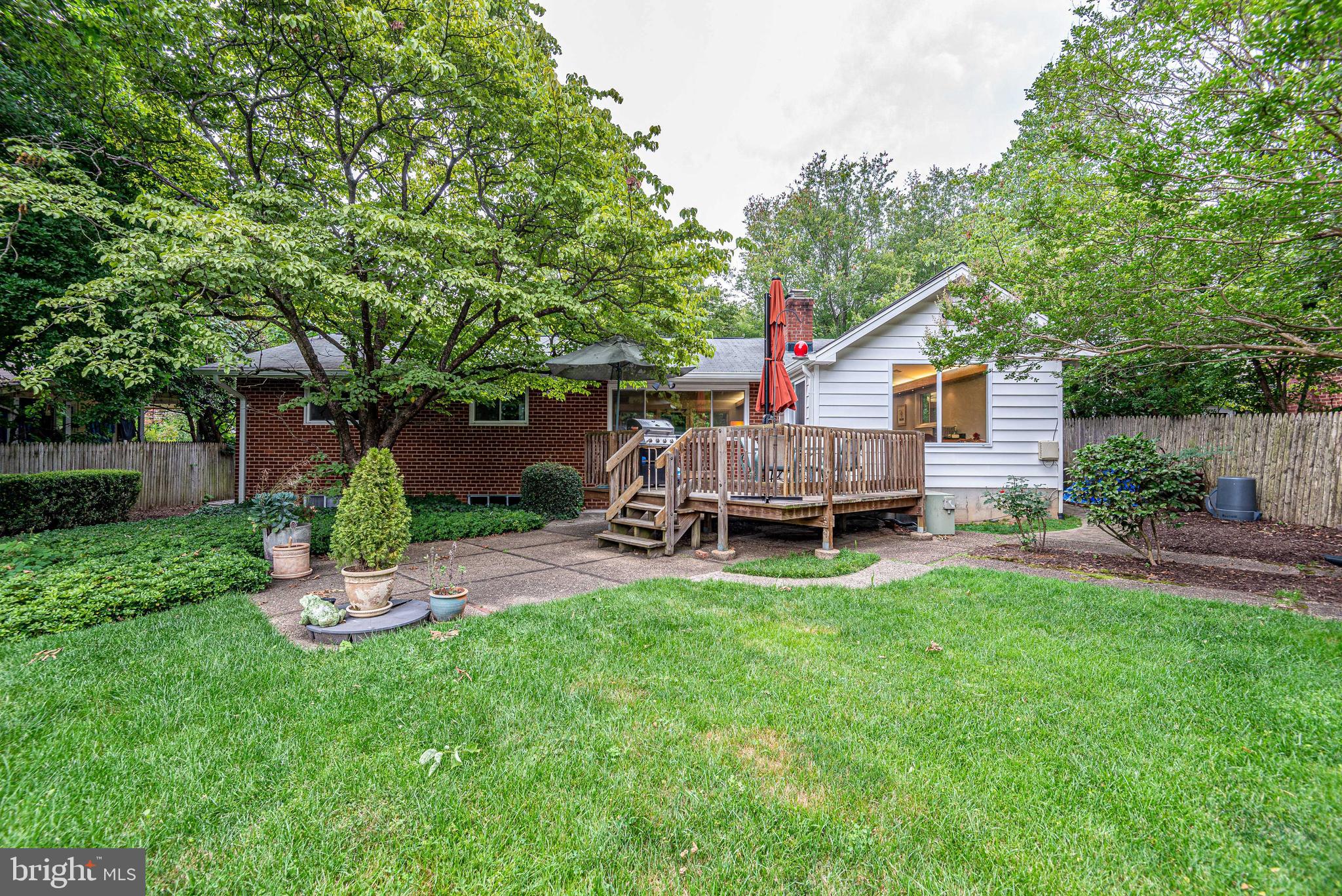 WHITE FLINT PARK - Residential Lease