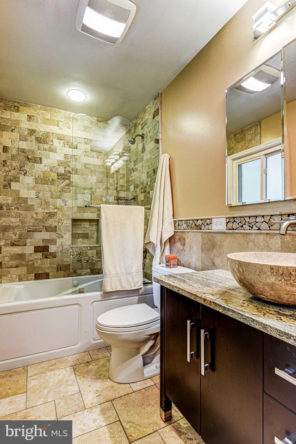 WHITE FLINT PARK - Residential Lease