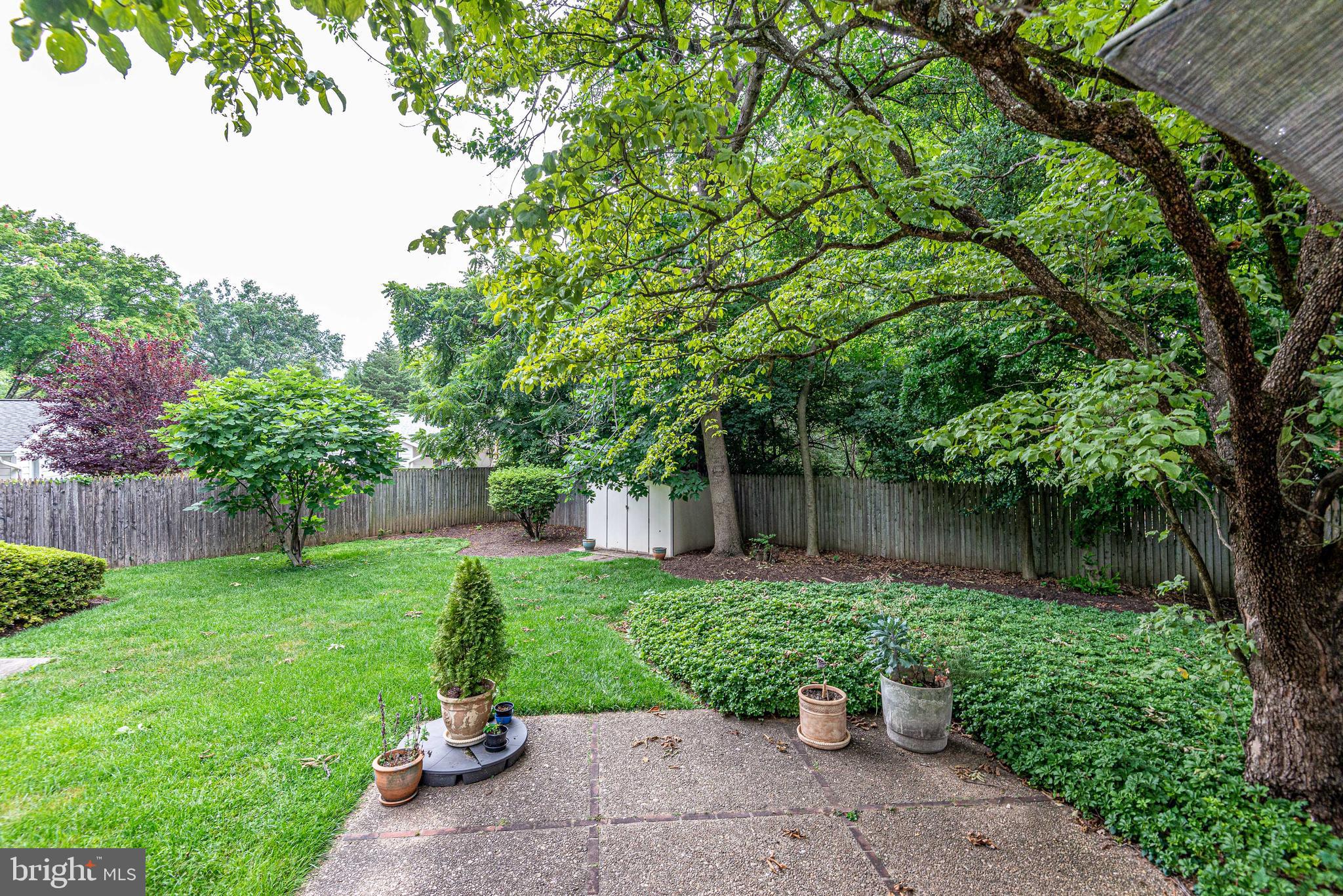 WHITE FLINT PARK - Residential Lease