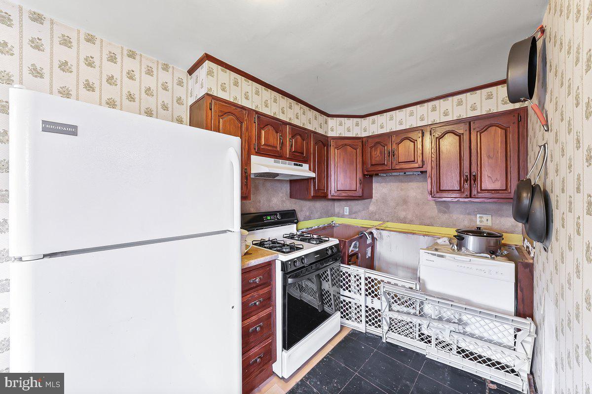 DREXEL PARK GARDEN - Residential