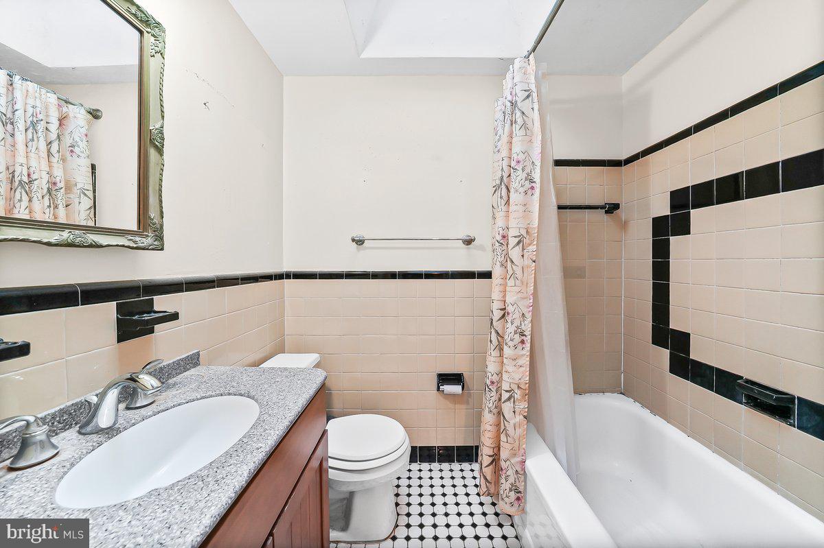 DREXEL PARK GARDEN - Residential