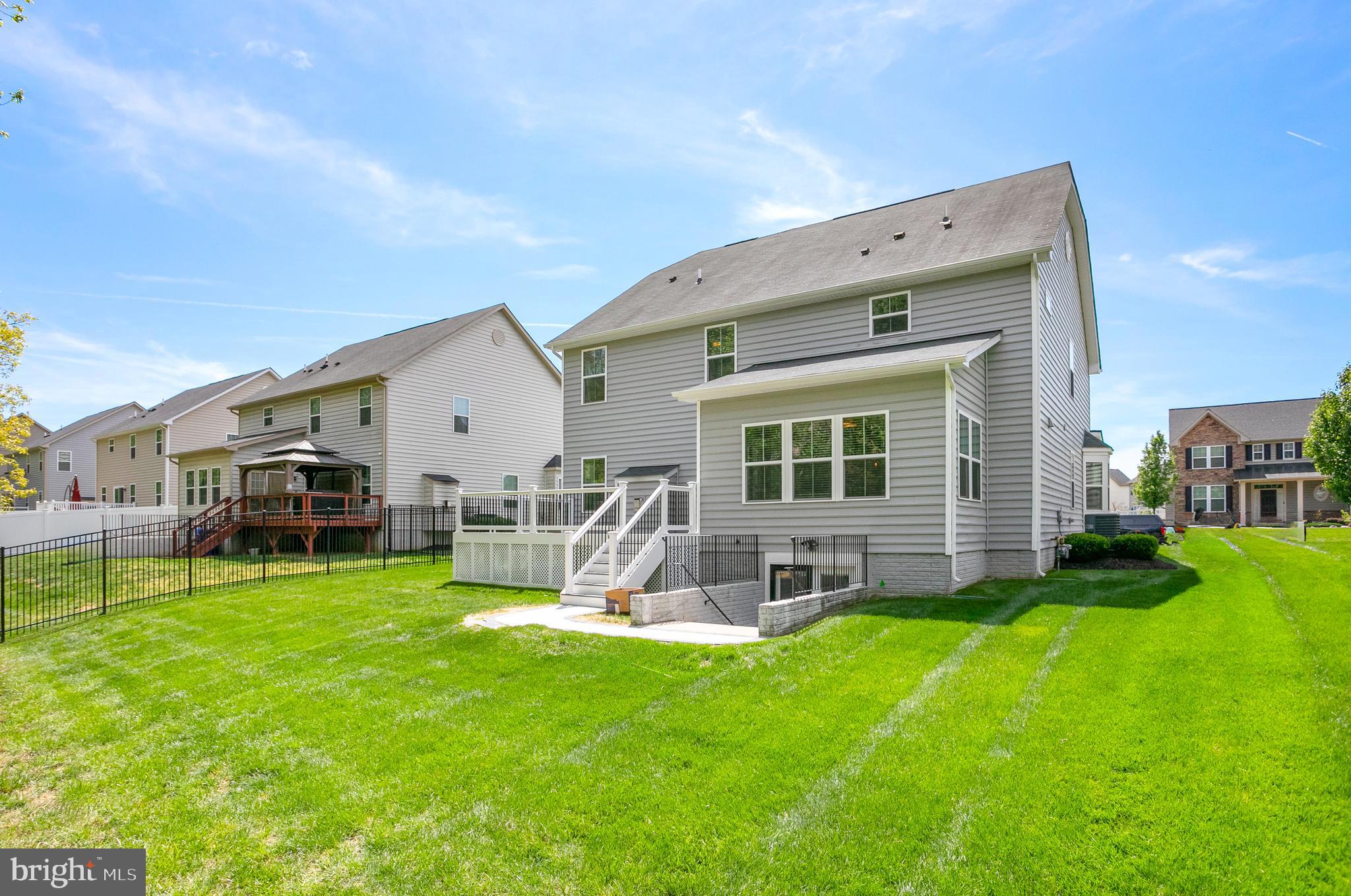 AUTUMN HILLS - Residential