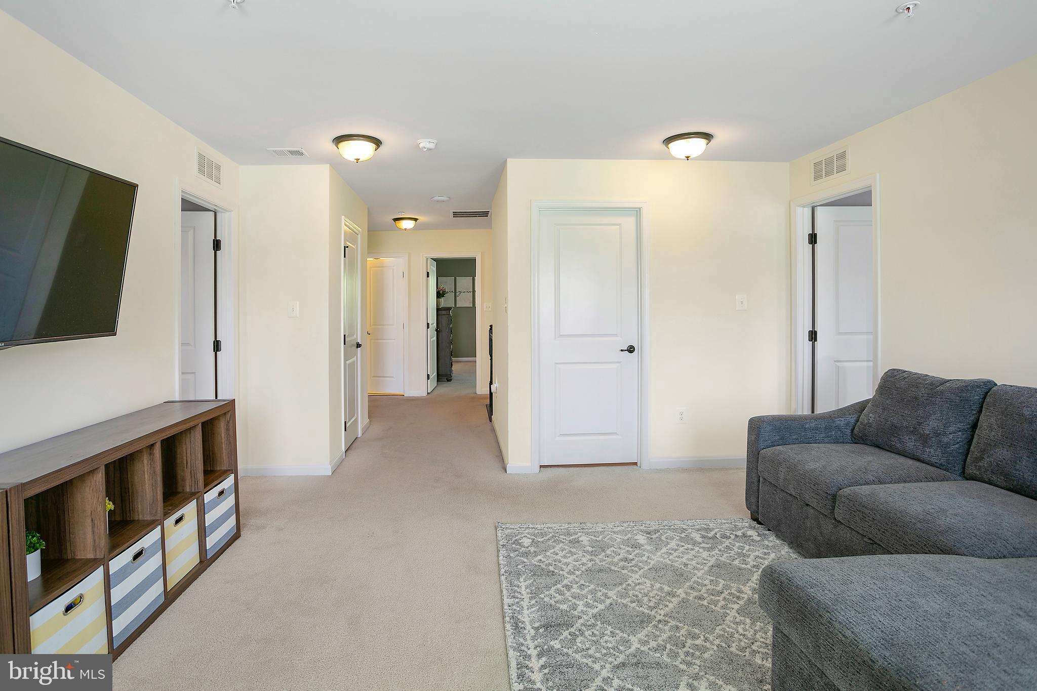 AUTUMN HILLS - Residential