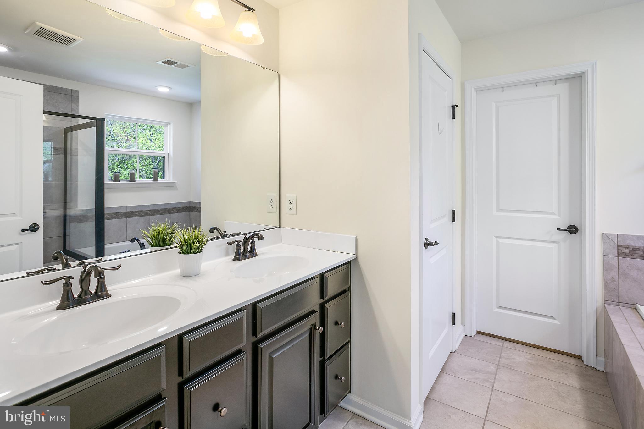 AUTUMN HILLS - Residential