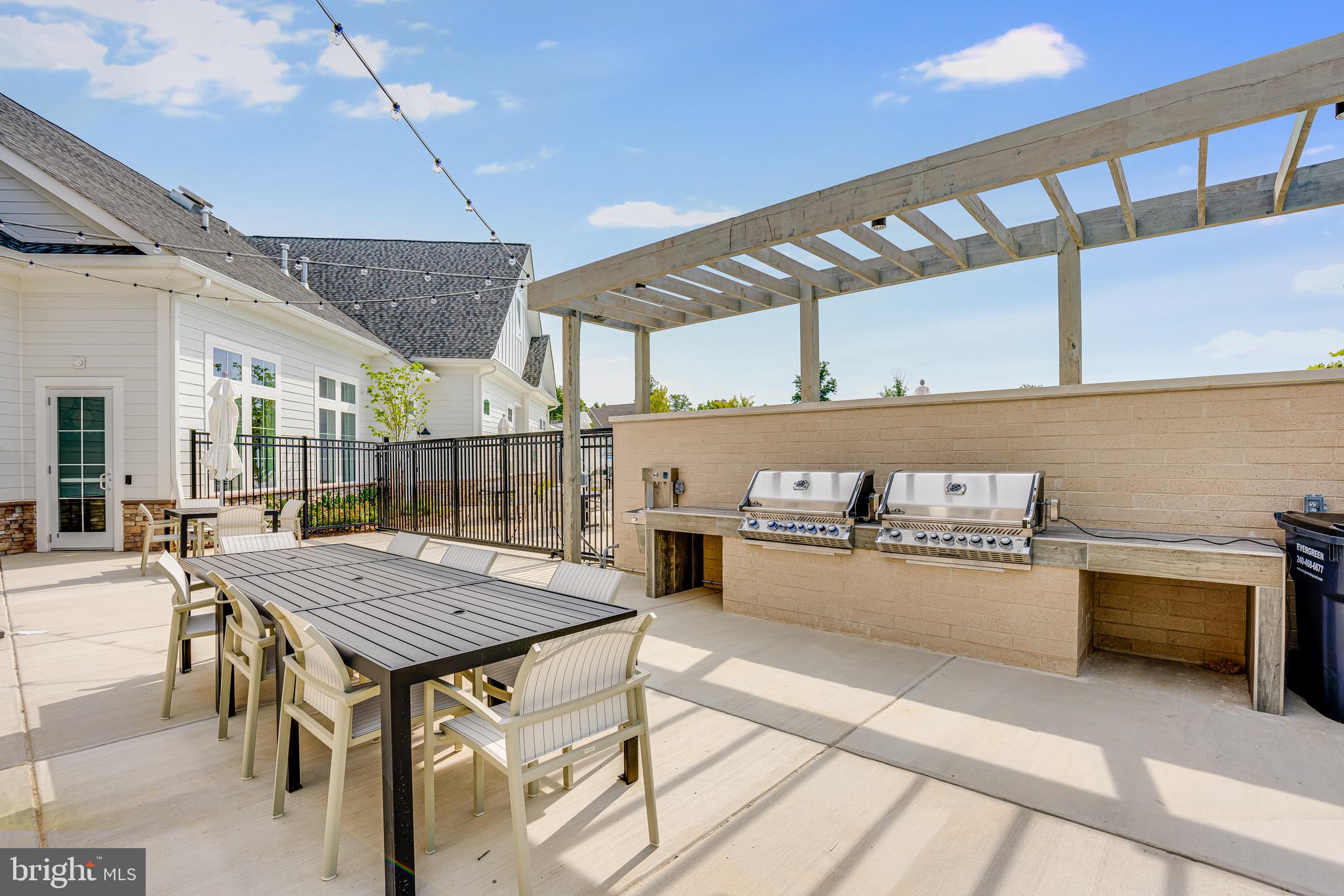 ST CHARLES - Residential