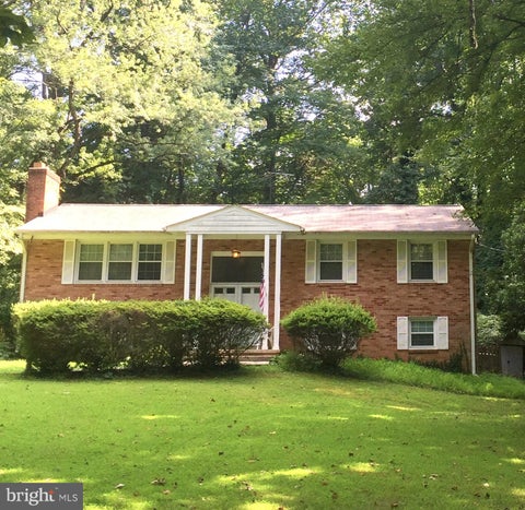 Photo of 5315 Summit Drive, FAIRFAX, VA 22030 (MLS # VAFX2330306)