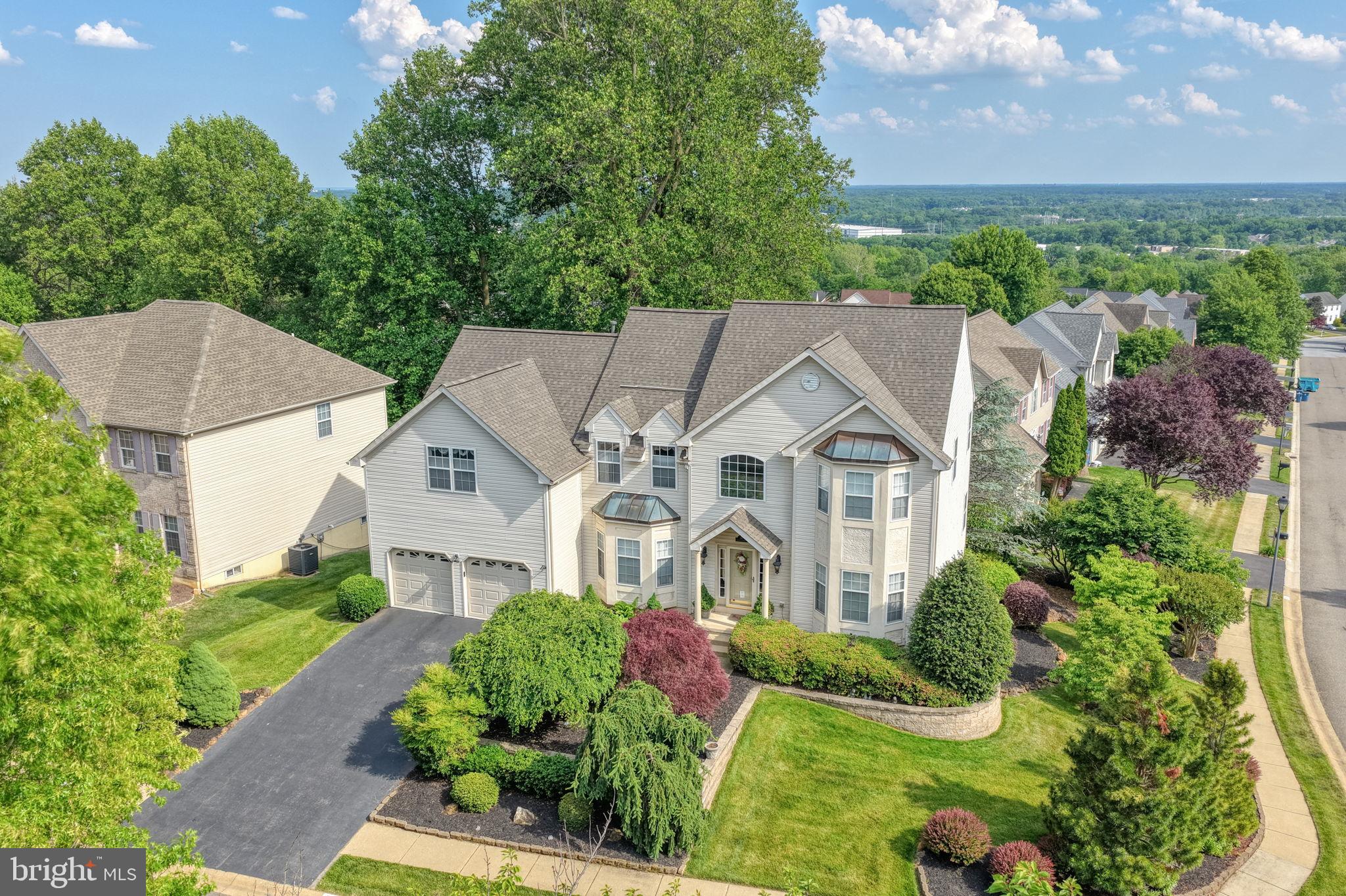 37 LYNAM LOOKOUT DRIVE
