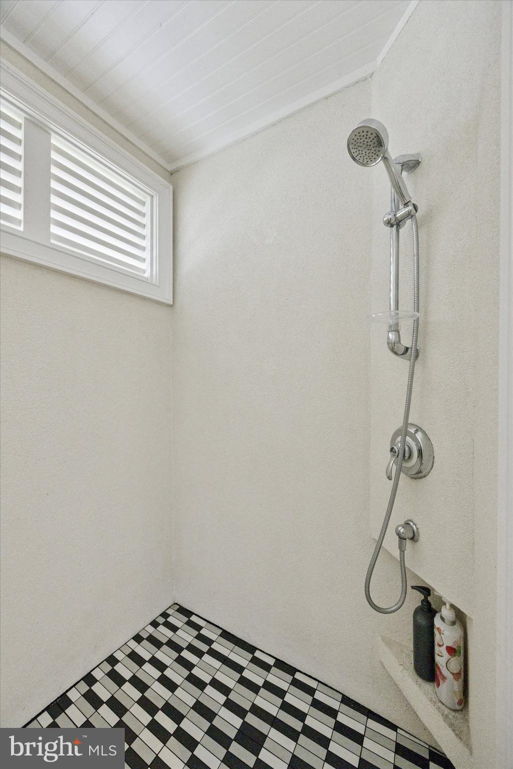 BRICK HOUSE FARM - Residential