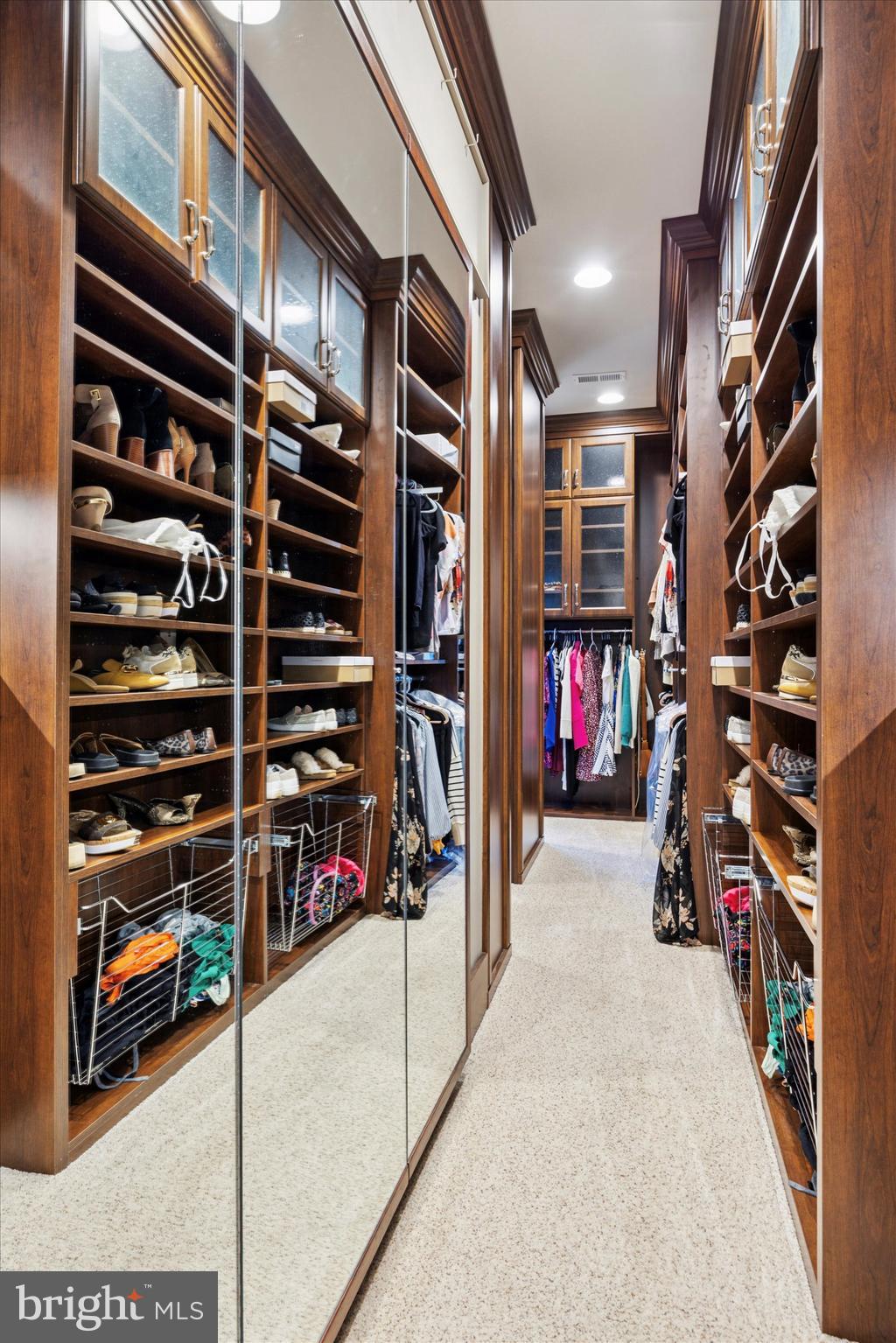 BRICK HOUSE FARM - Residential