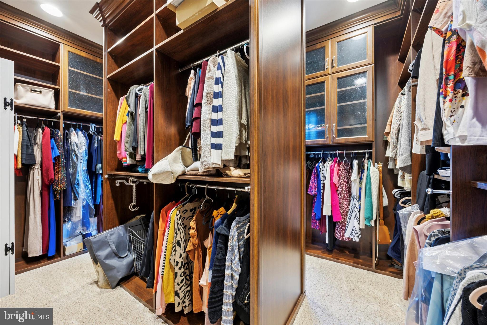 BRICK HOUSE FARM - Residential