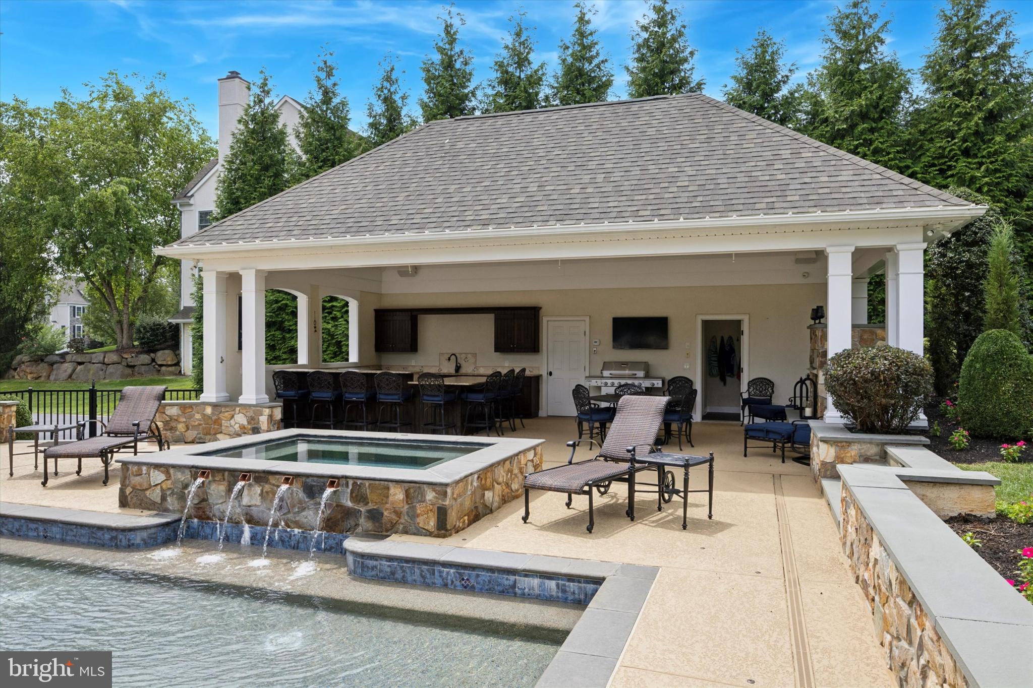 BRICK HOUSE FARM - Residential