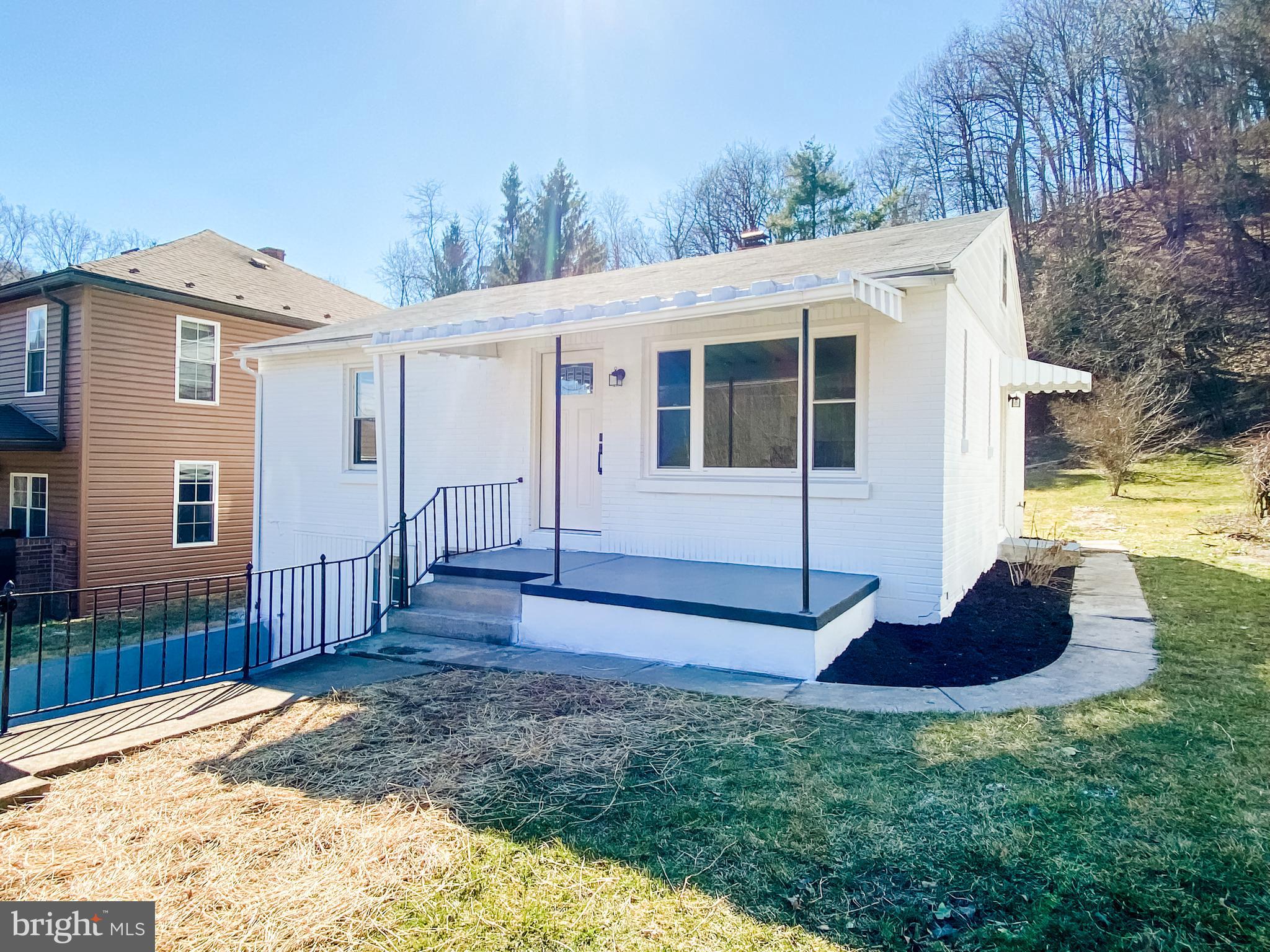 ECKHART MINES - Residential