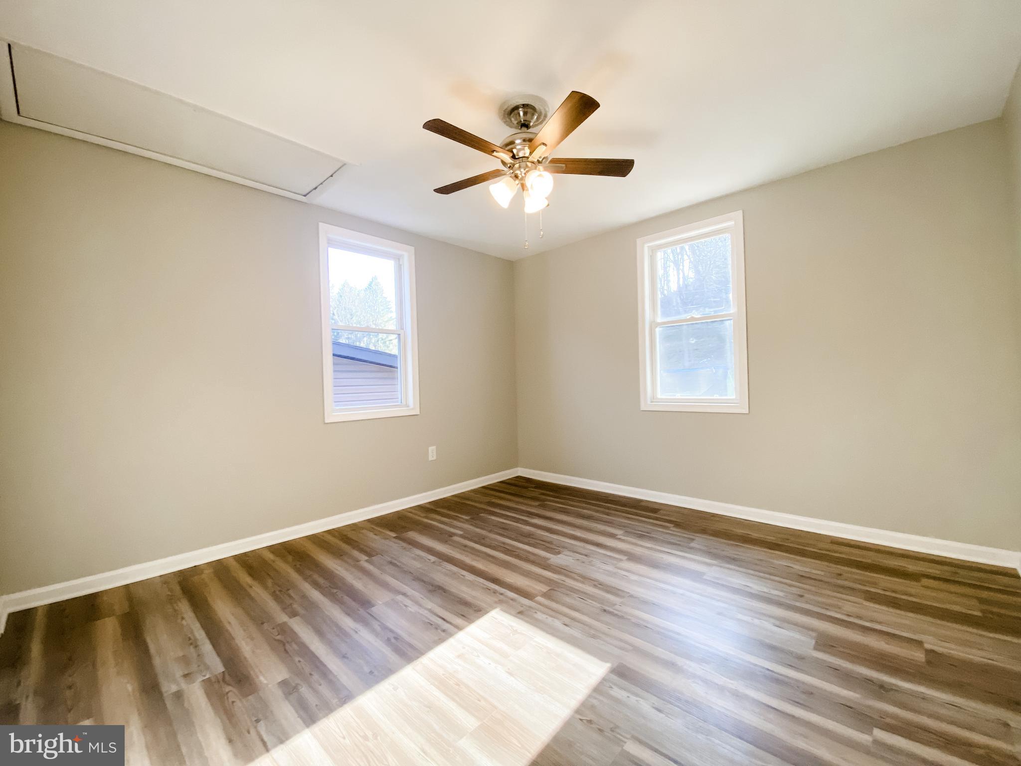 ECKHART MINES - Residential