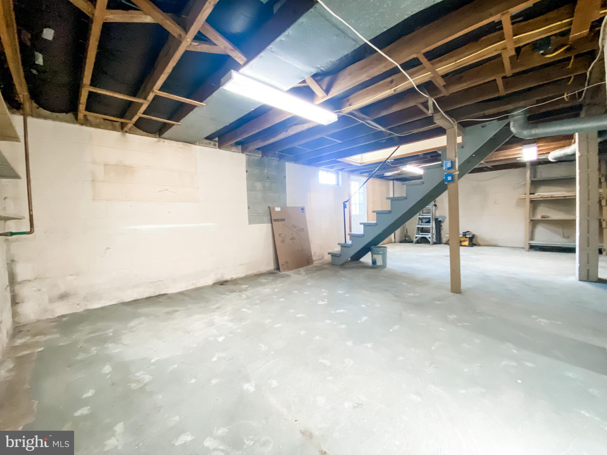 ECKHART MINES - Residential