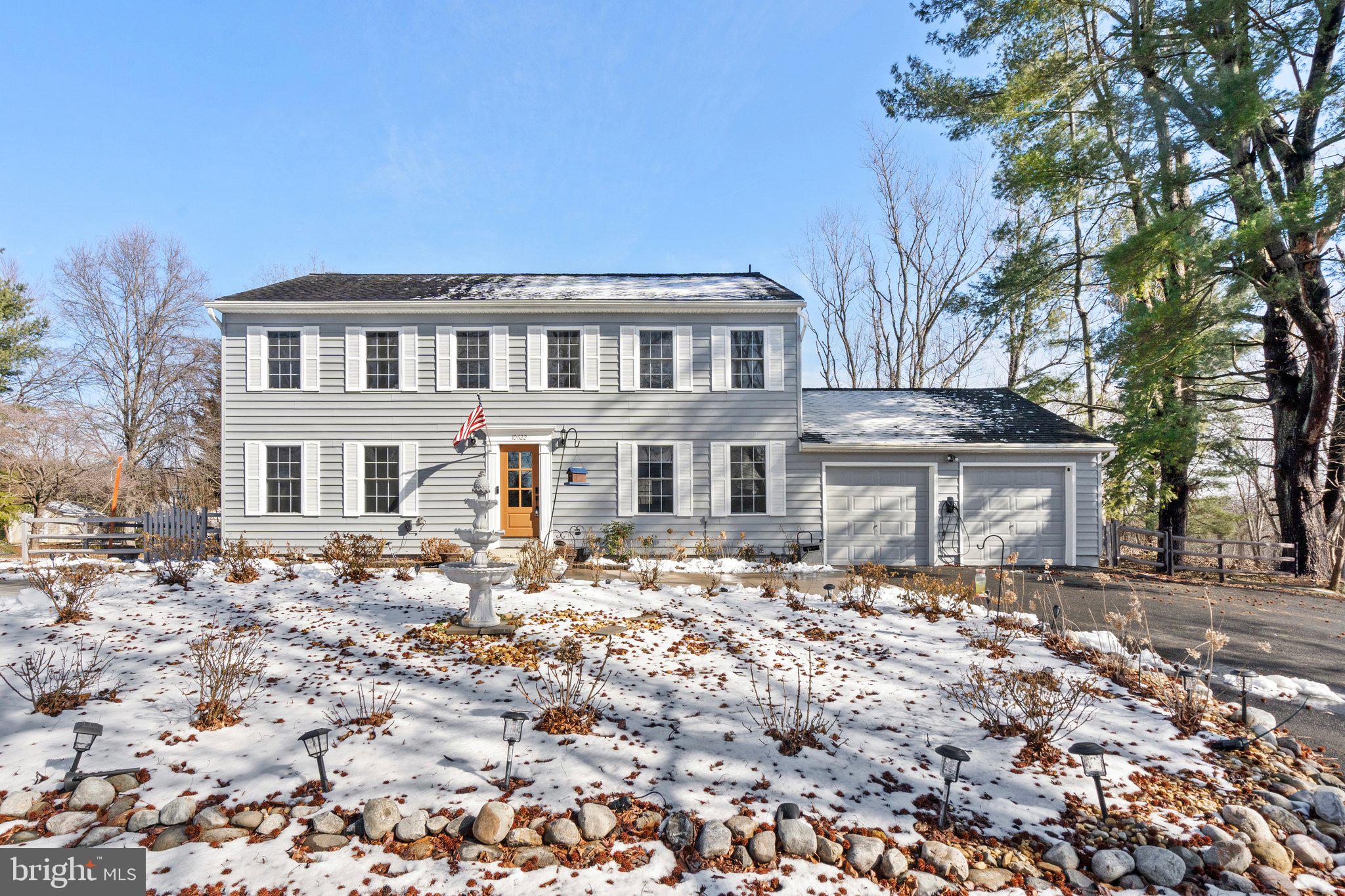 FALLS MANOR - Residential Lease