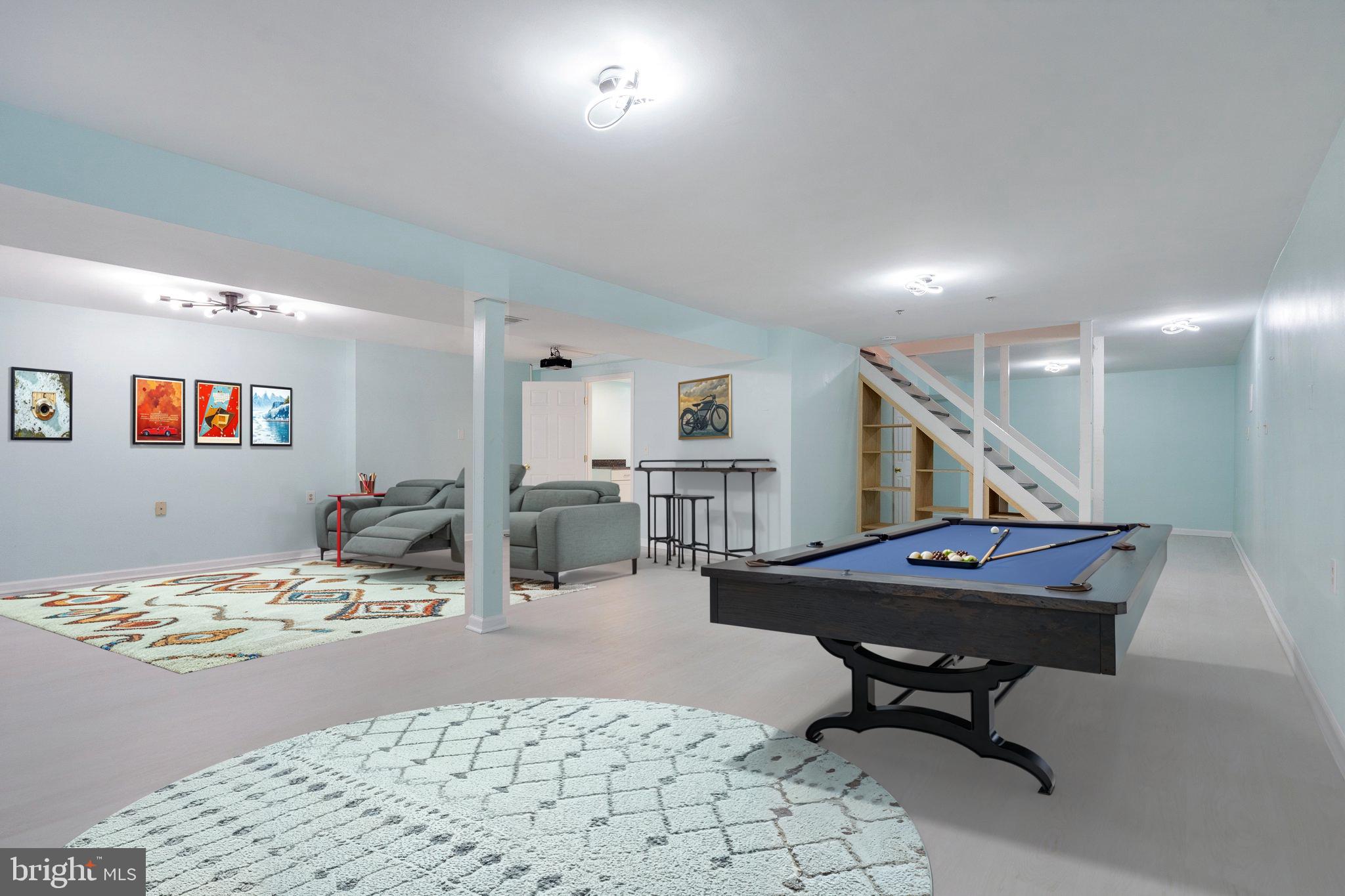 FALLS MANOR - Residential Lease