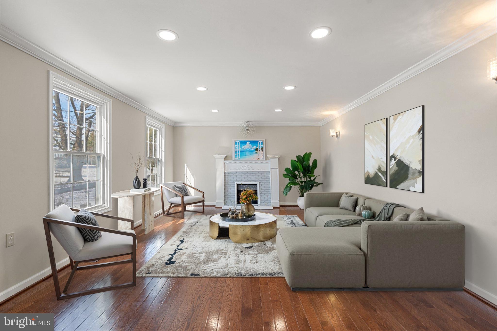 FALLS MANOR - Residential Lease