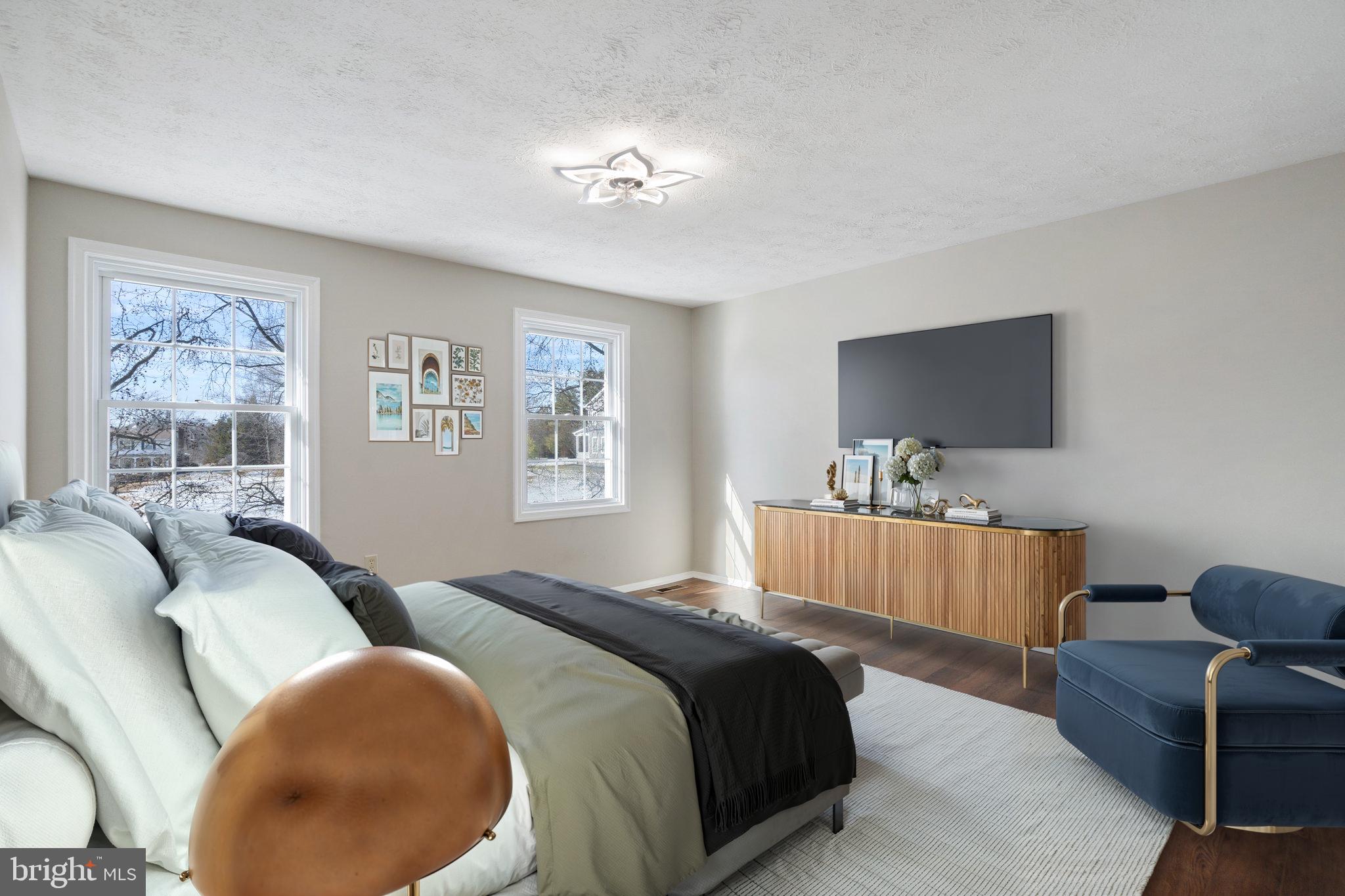 FALLS MANOR - Residential Lease