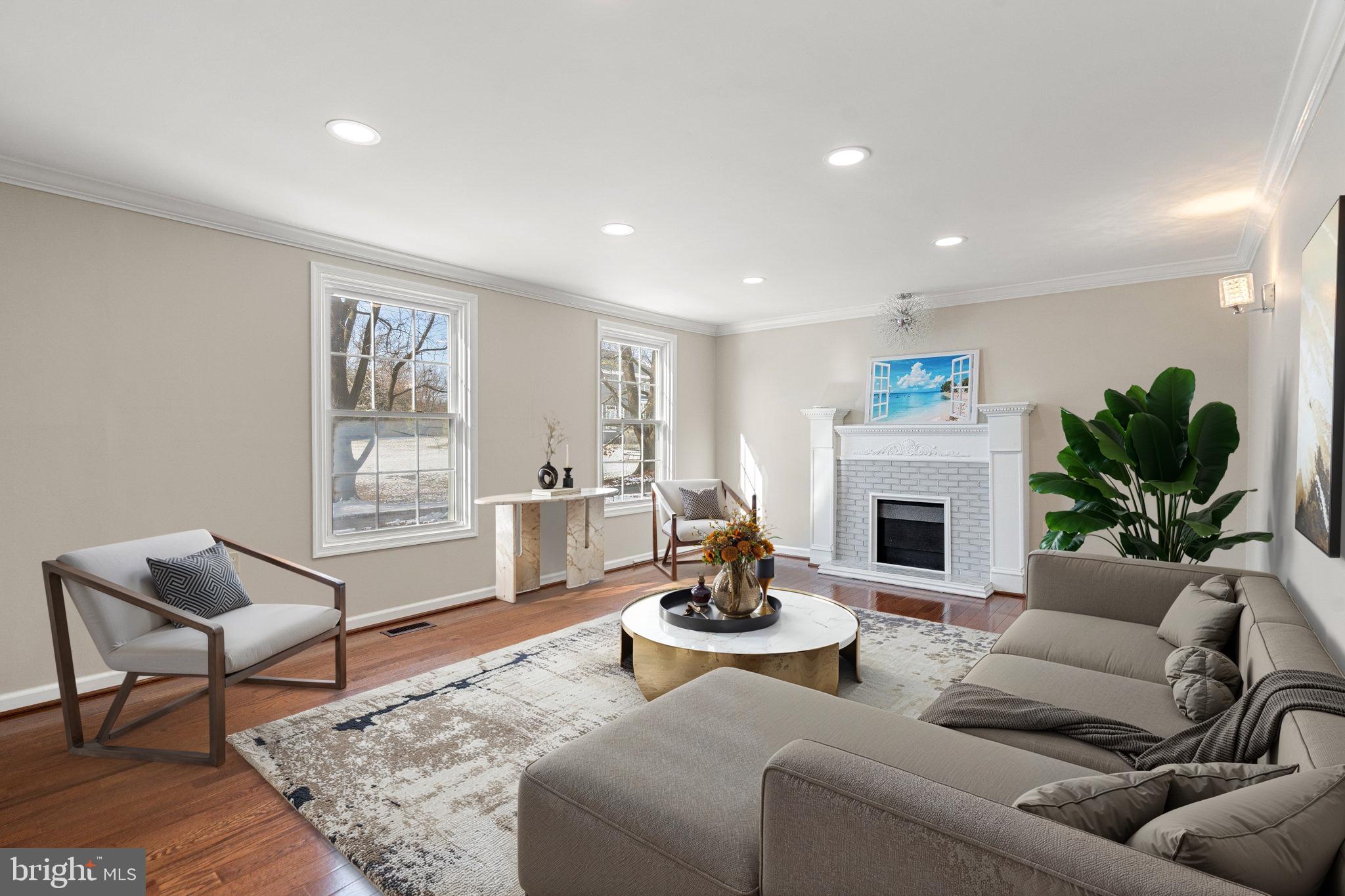 FALLS MANOR - Residential Lease