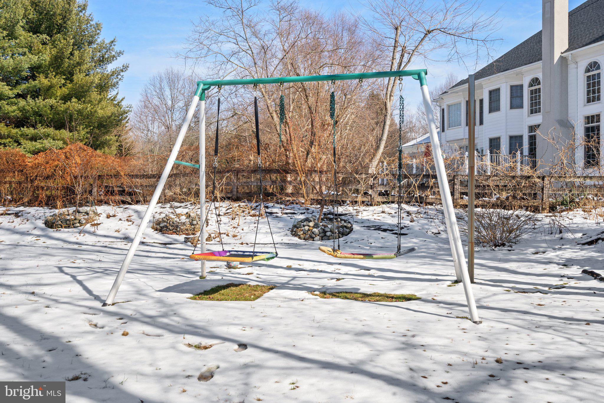 FALLS MANOR - Residential Lease