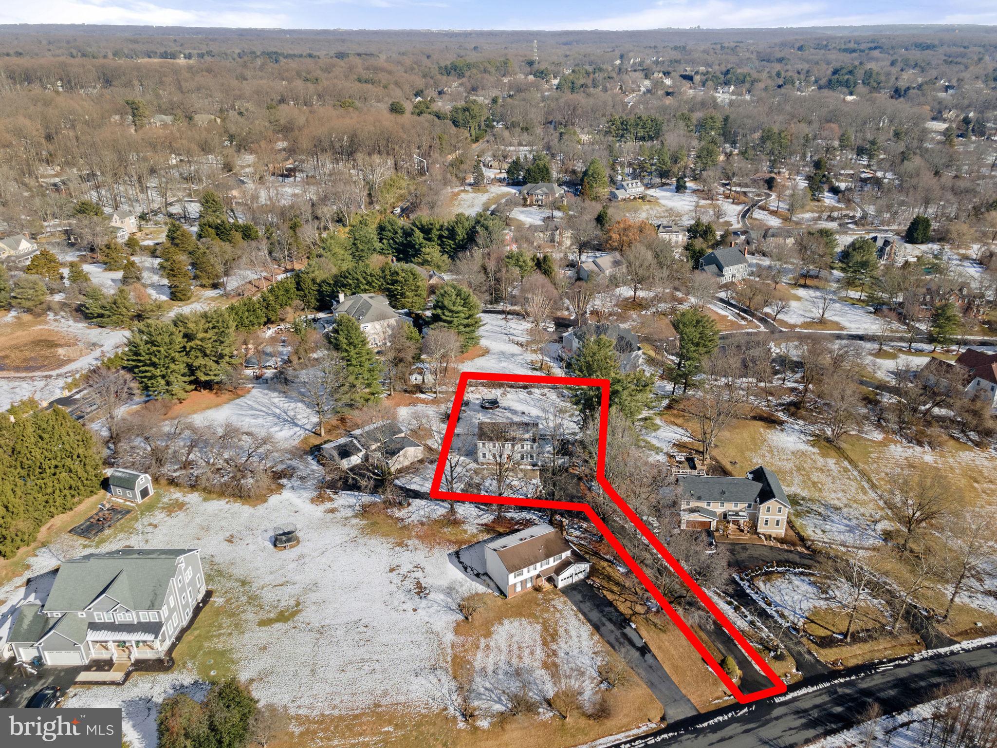 FALLS MANOR - Residential Lease