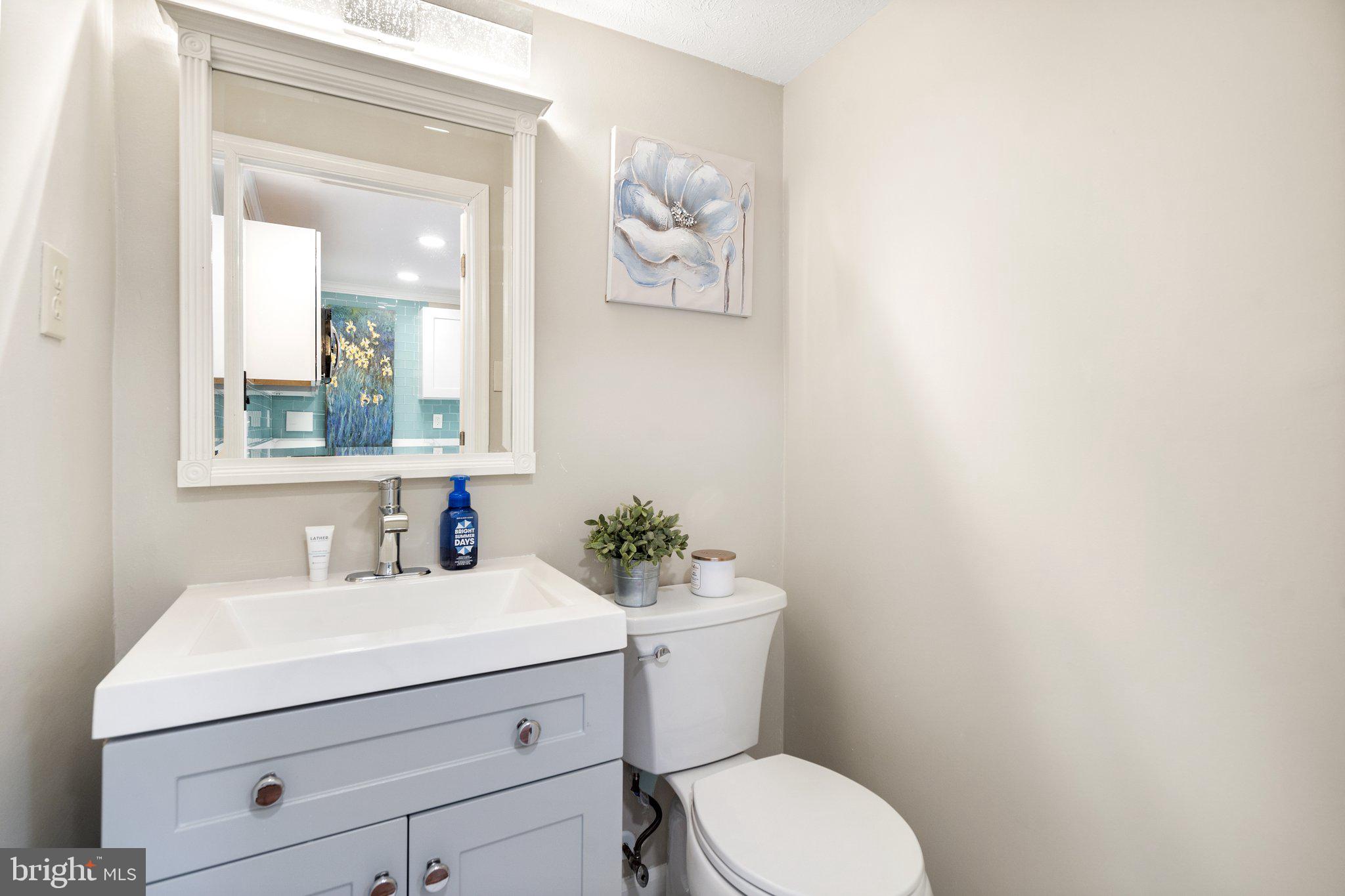 FALLS MANOR - Residential Lease