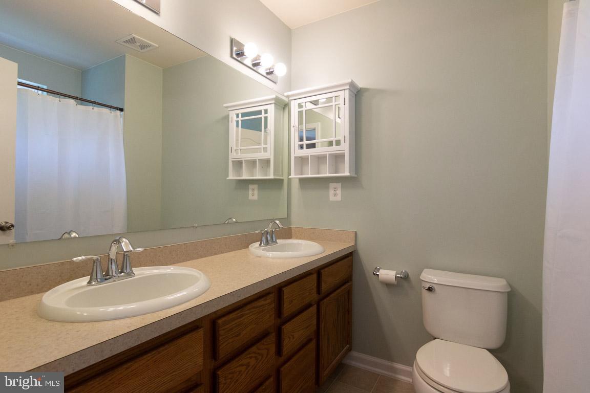 TANYARD SPRINGS - Residential Lease