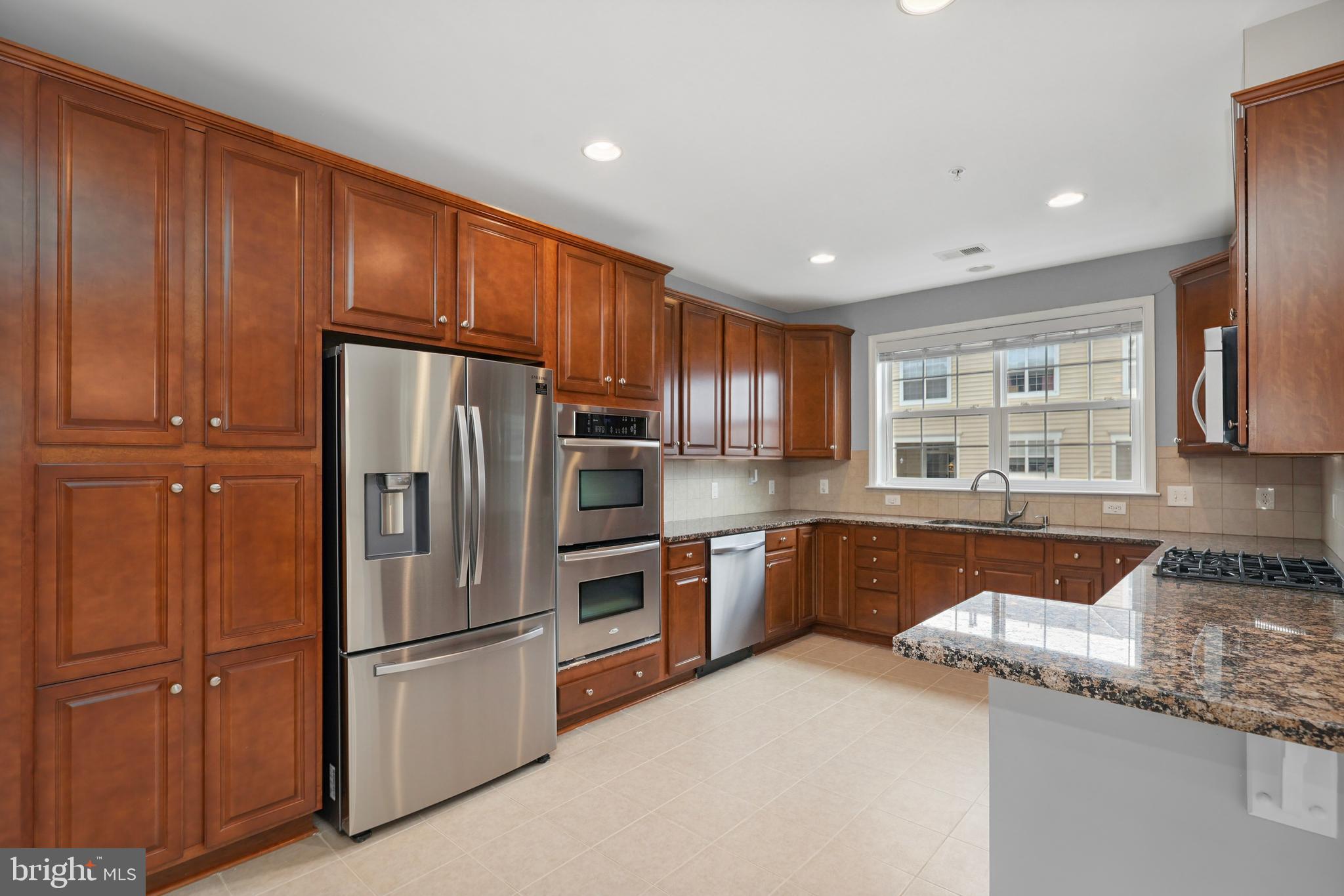 22722 BEACON CREST TERRACE