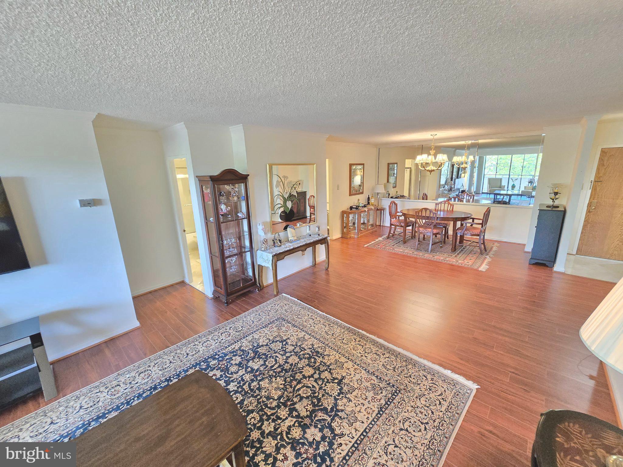 1800 OLD MEADOW ROAD 303