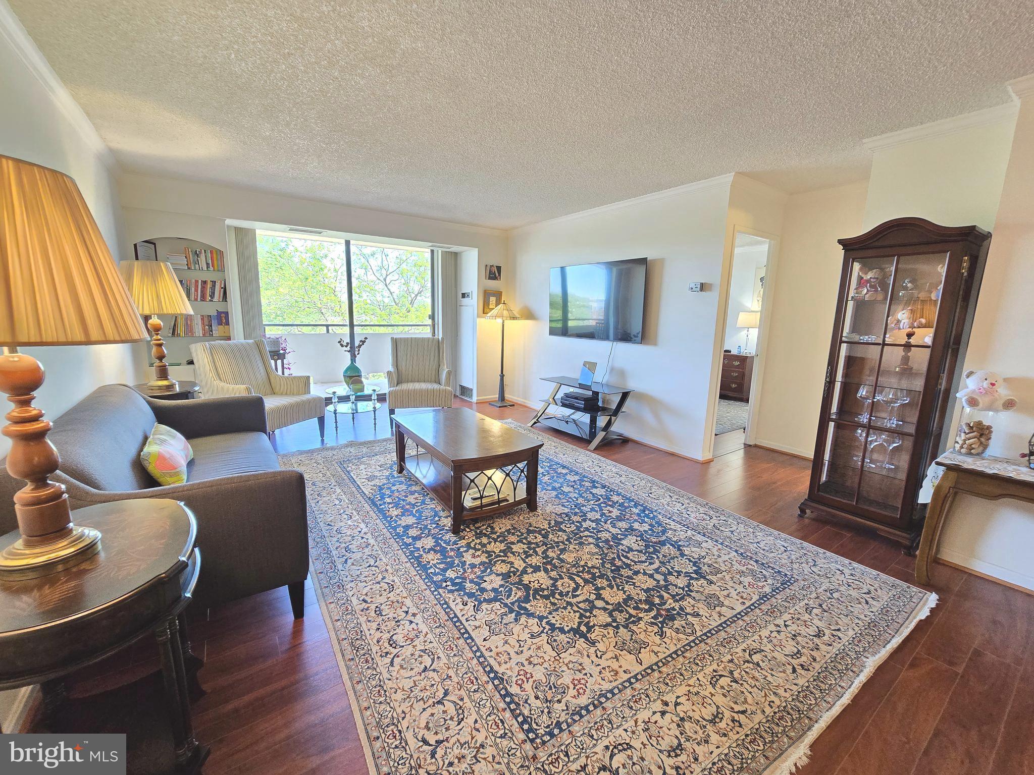 1800 OLD MEADOW ROAD 303