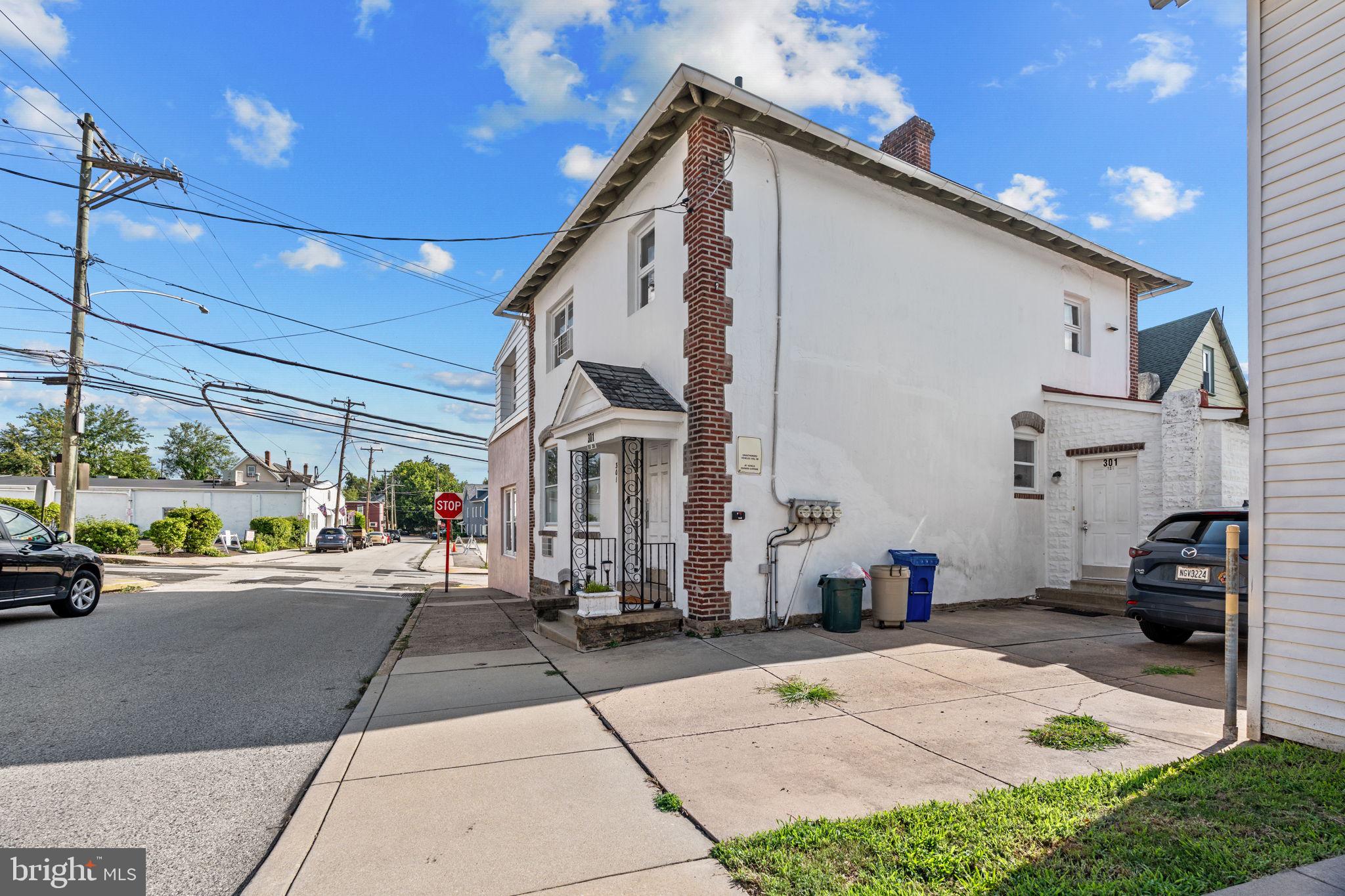 301 CEDAR STREET