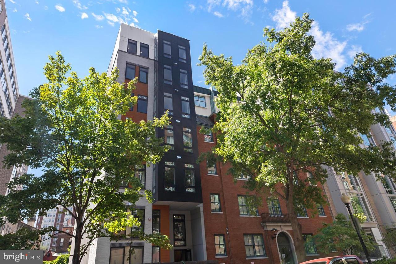 1208 M STREET NW 41
