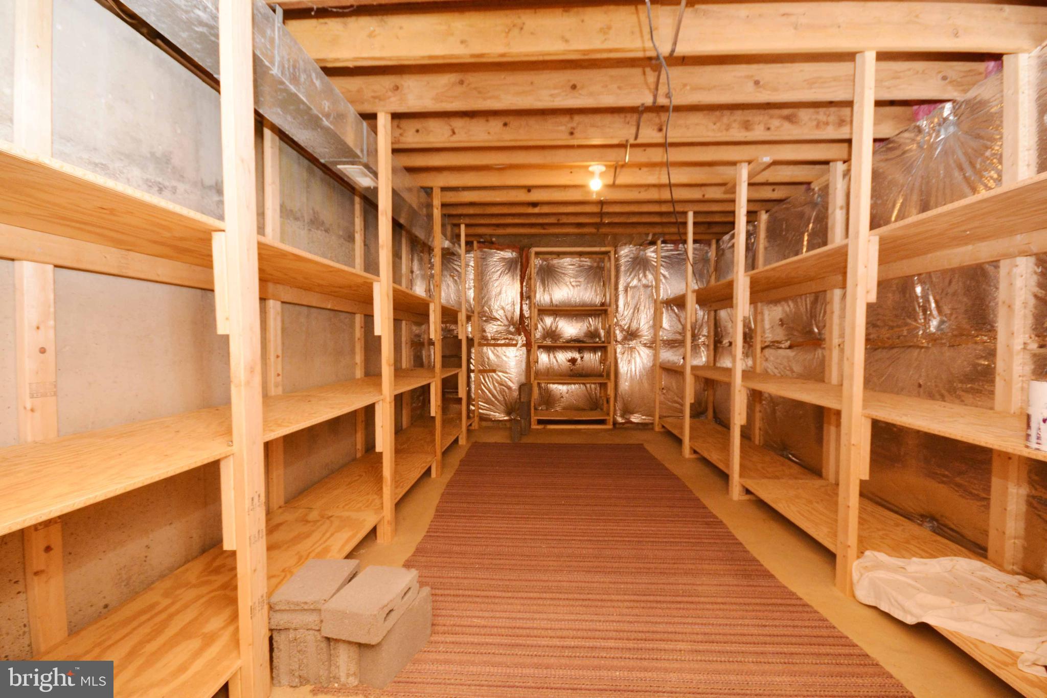 HUNT MEADOW - Residential Lease