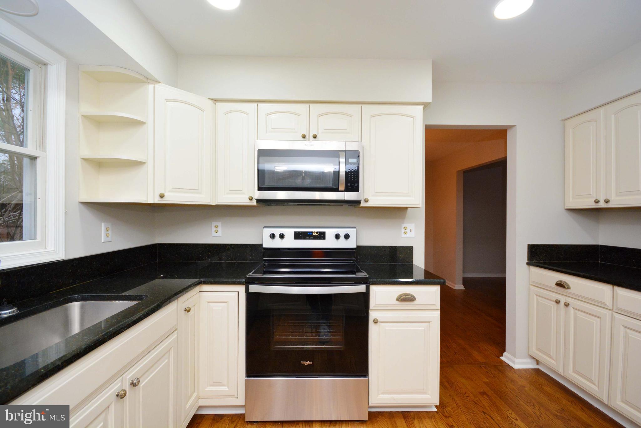 HUNT MEADOW - Residential Lease