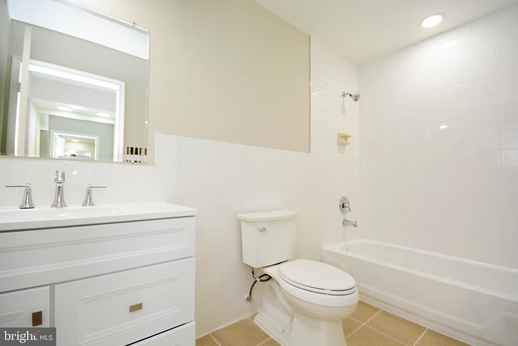 HUNT MEADOW - Residential Lease