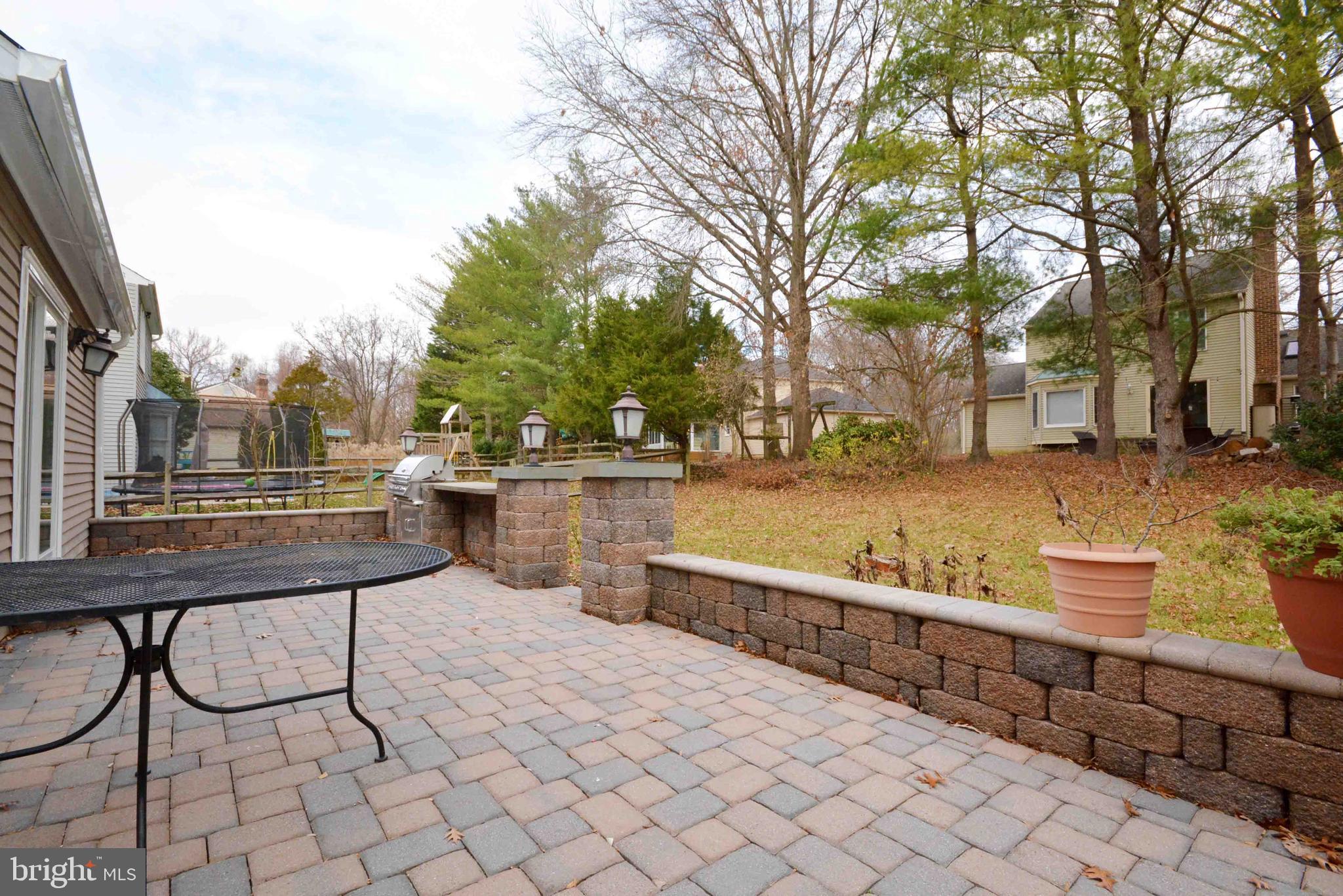 HUNT MEADOW - Residential Lease