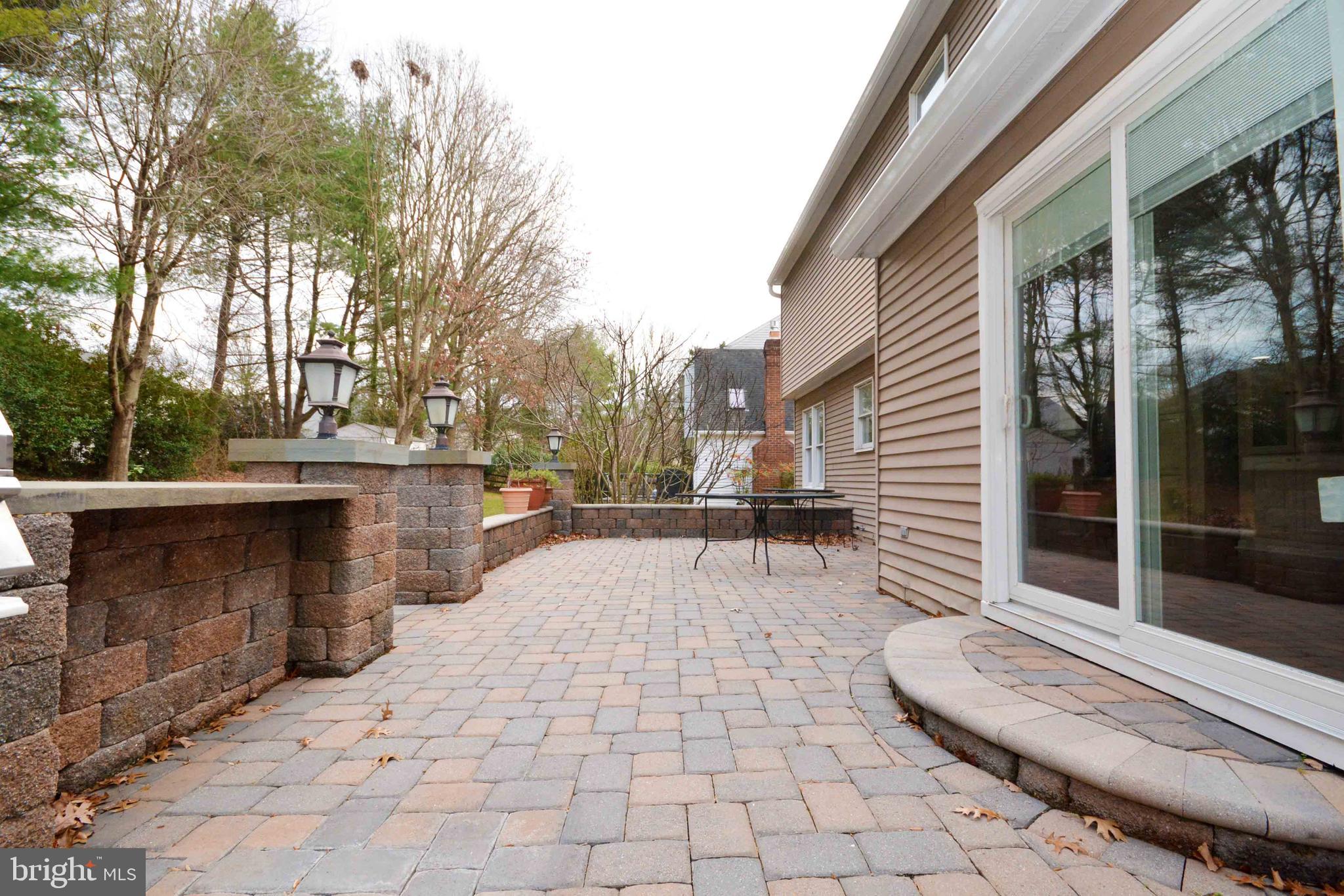 HUNT MEADOW - Residential Lease