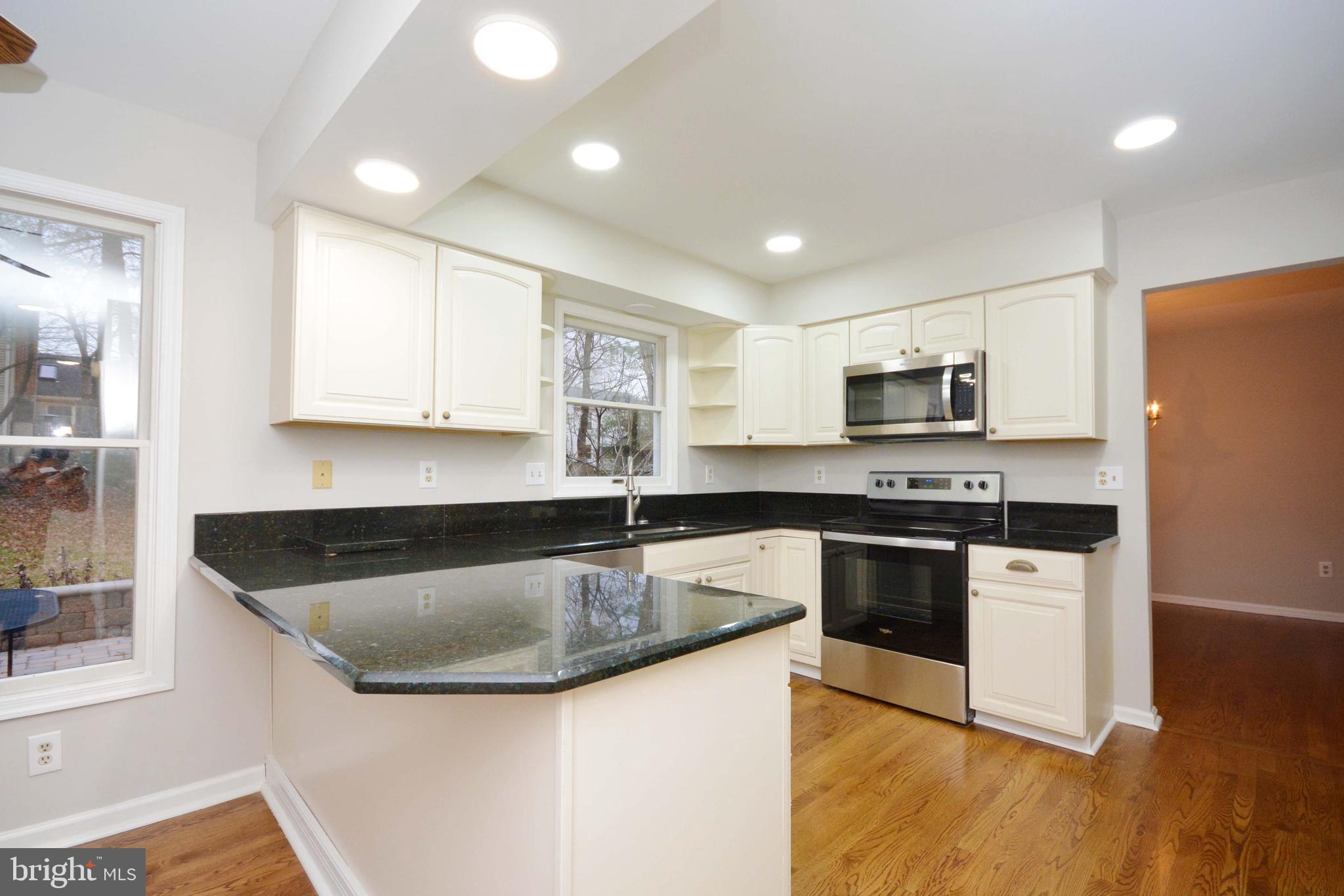 HUNT MEADOW - Residential Lease